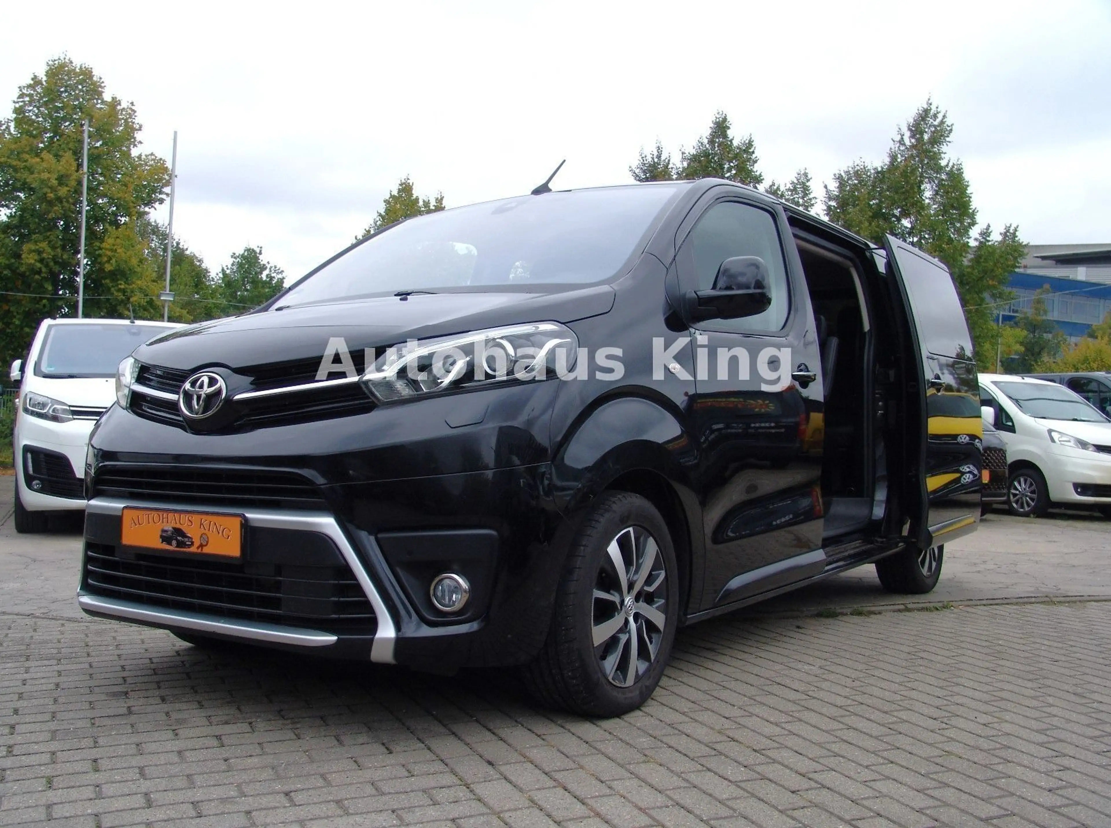 Toyota Proace Verso L2 Executive VIP-AUT/7Si/PANO/2S-tü — photo 2