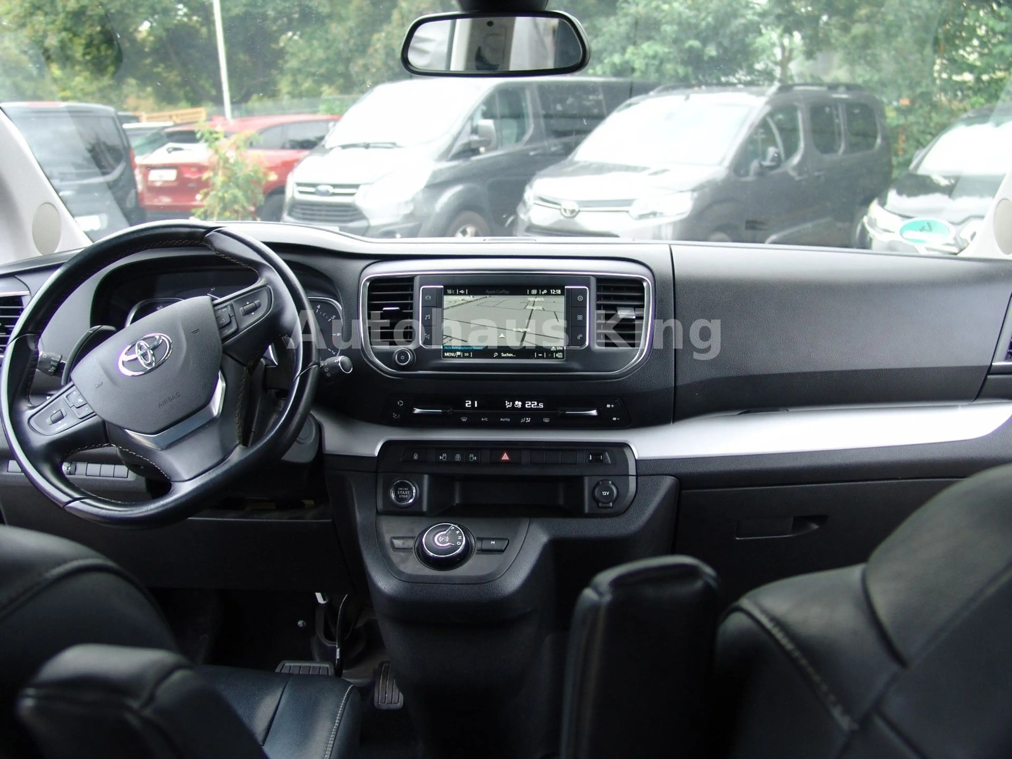 Toyota Proace Verso L2 Executive VIP-AUT/7Si/PANO/2S-tü — photo 6