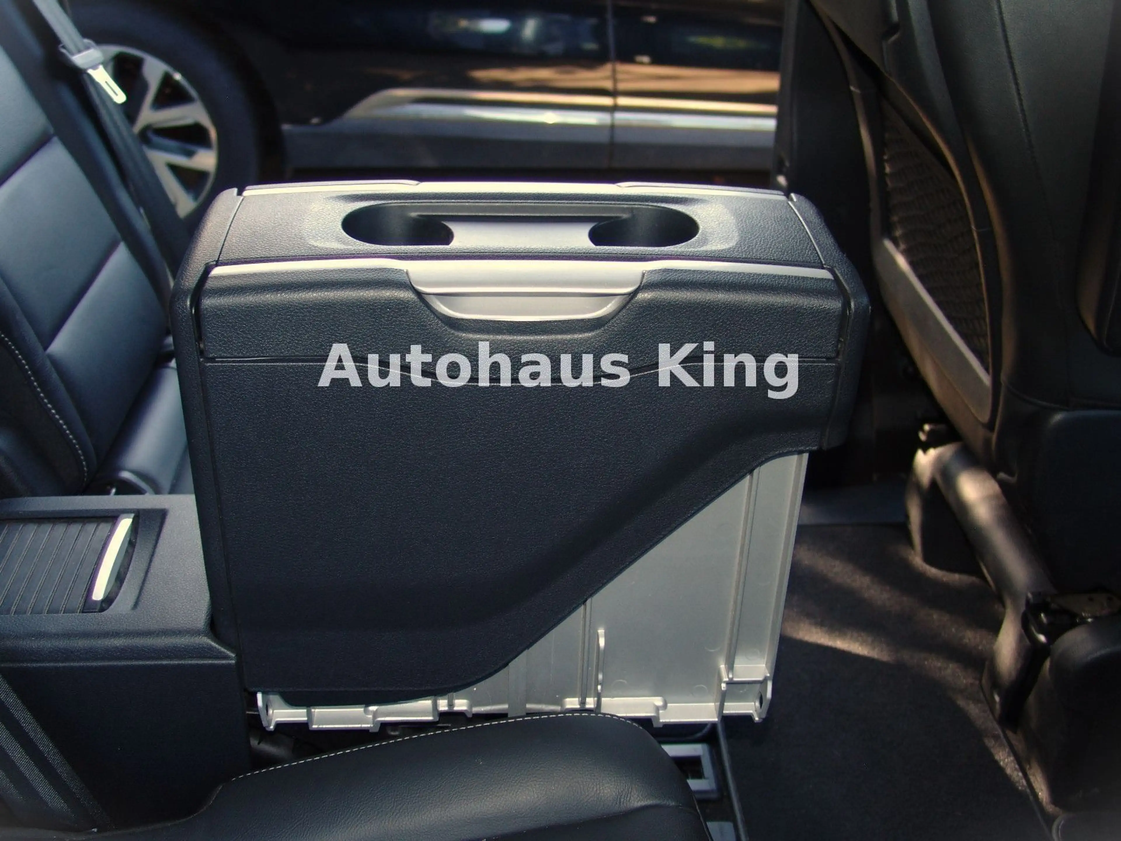 Toyota Proace Verso L2 Executive VIP-AUT/7Si/PANO/2S-tü — photo 14