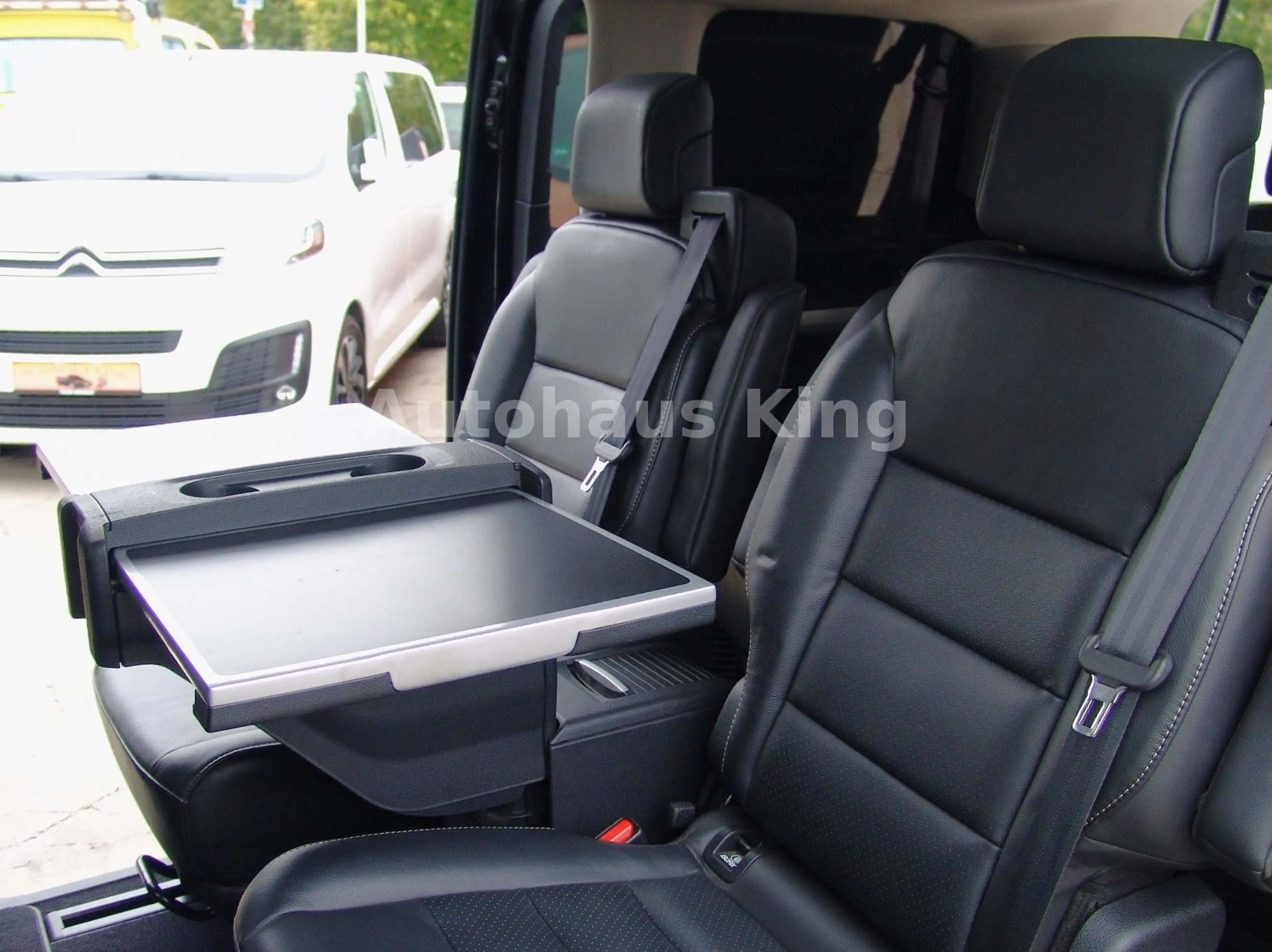 Toyota Proace Verso L2 Executive VIP-AUT/7Si/PANO/2S-tü — photo 12