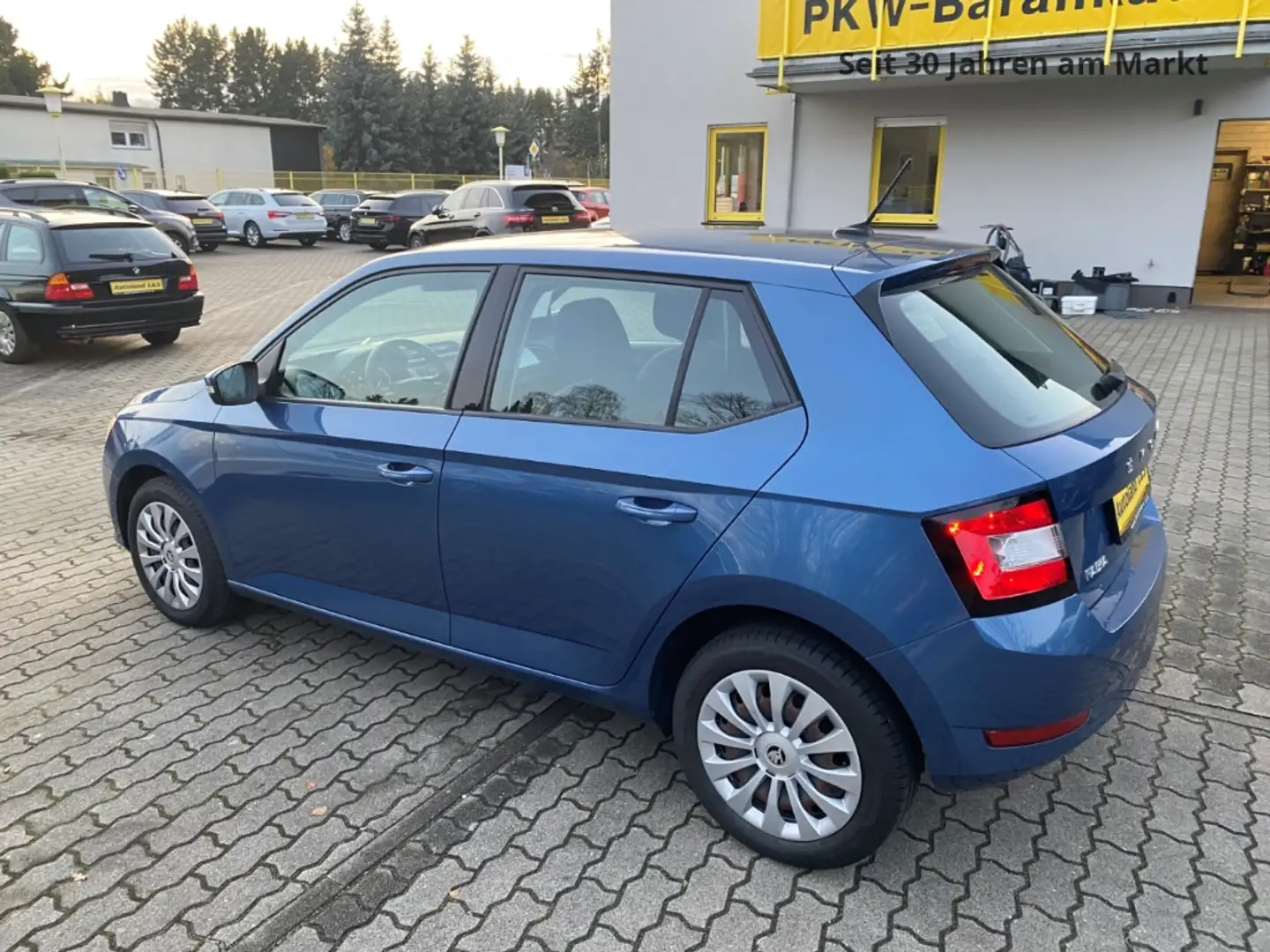 Skoda Fabia Ambition, SH, PDC, 1. Hand, Scheckheft, Blauw - 2
