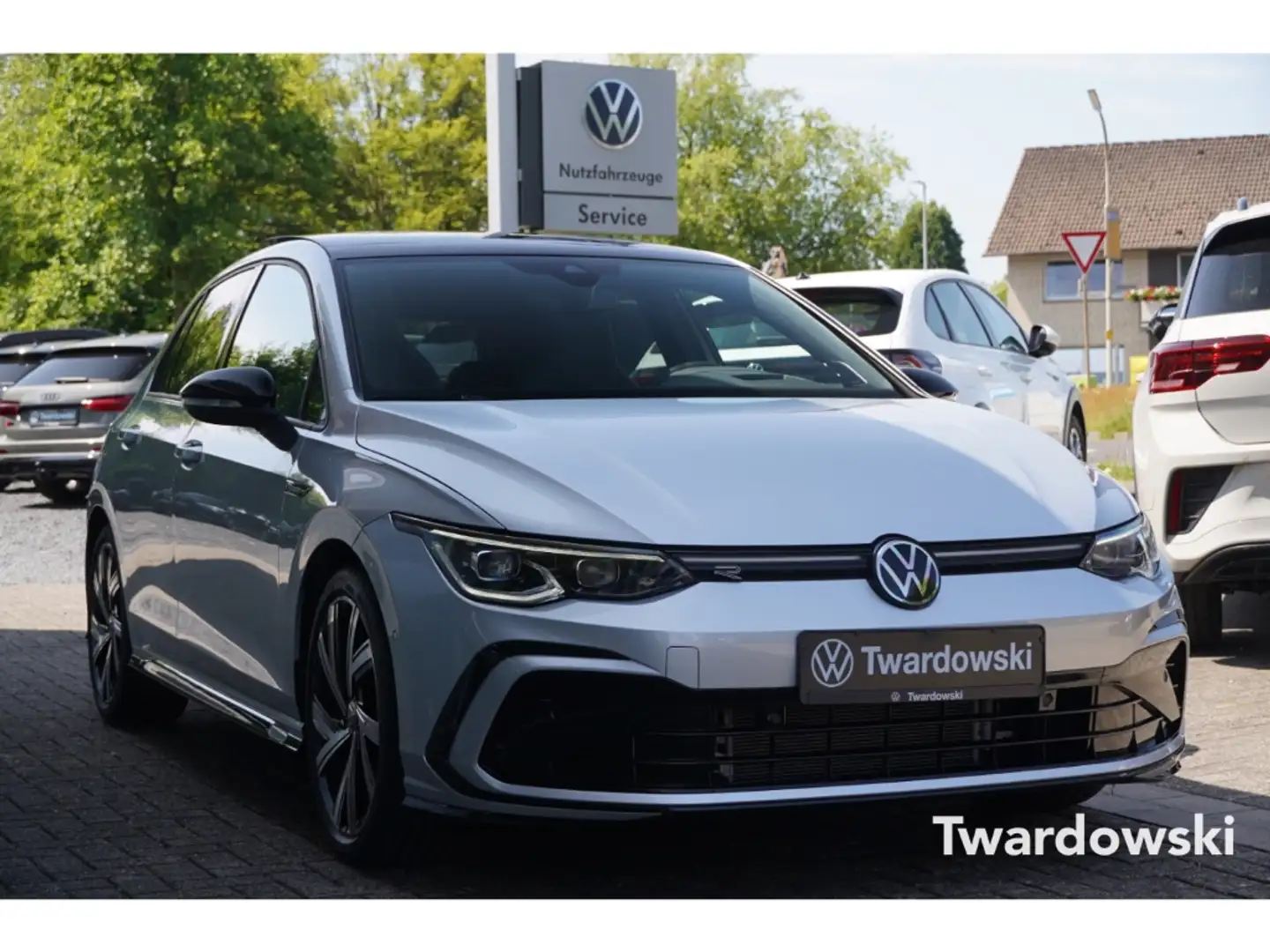 Volkswagen Golf R-Line eTSI 1.5 Business Black AHK H&K HUD ACC Silber - 1