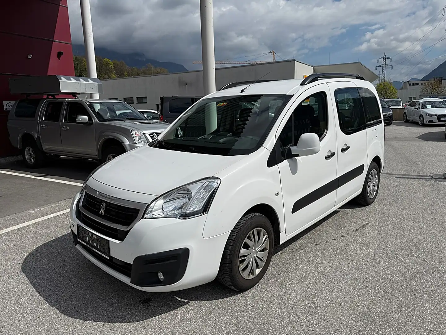 Peugeot Partner Tepee Active 1,6 BHDI 100 S&S - EXPORT! Weiß - 1