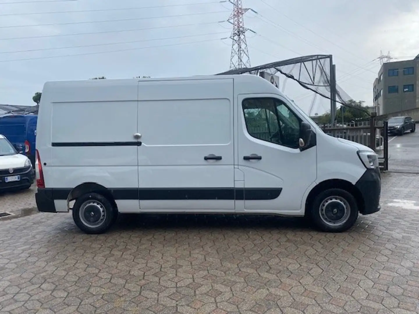 Renault Master 2.3 DCI L2H2 Weiß - 1