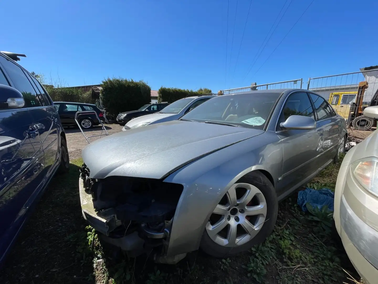 Audi A8 3,0 TDI Quattro * Leder*Navi*diebstahlschaden Gri - 1