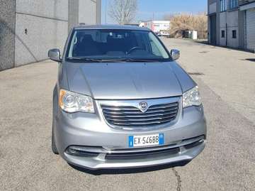 Voyager V 2.8L Platinum 178cv auto