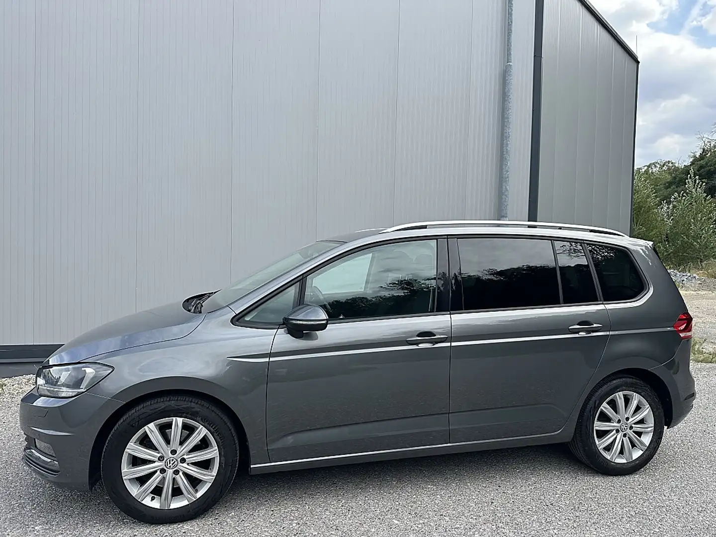 Volkswagen Touran 1.6 TDI BMT Comfortline Silber - 2