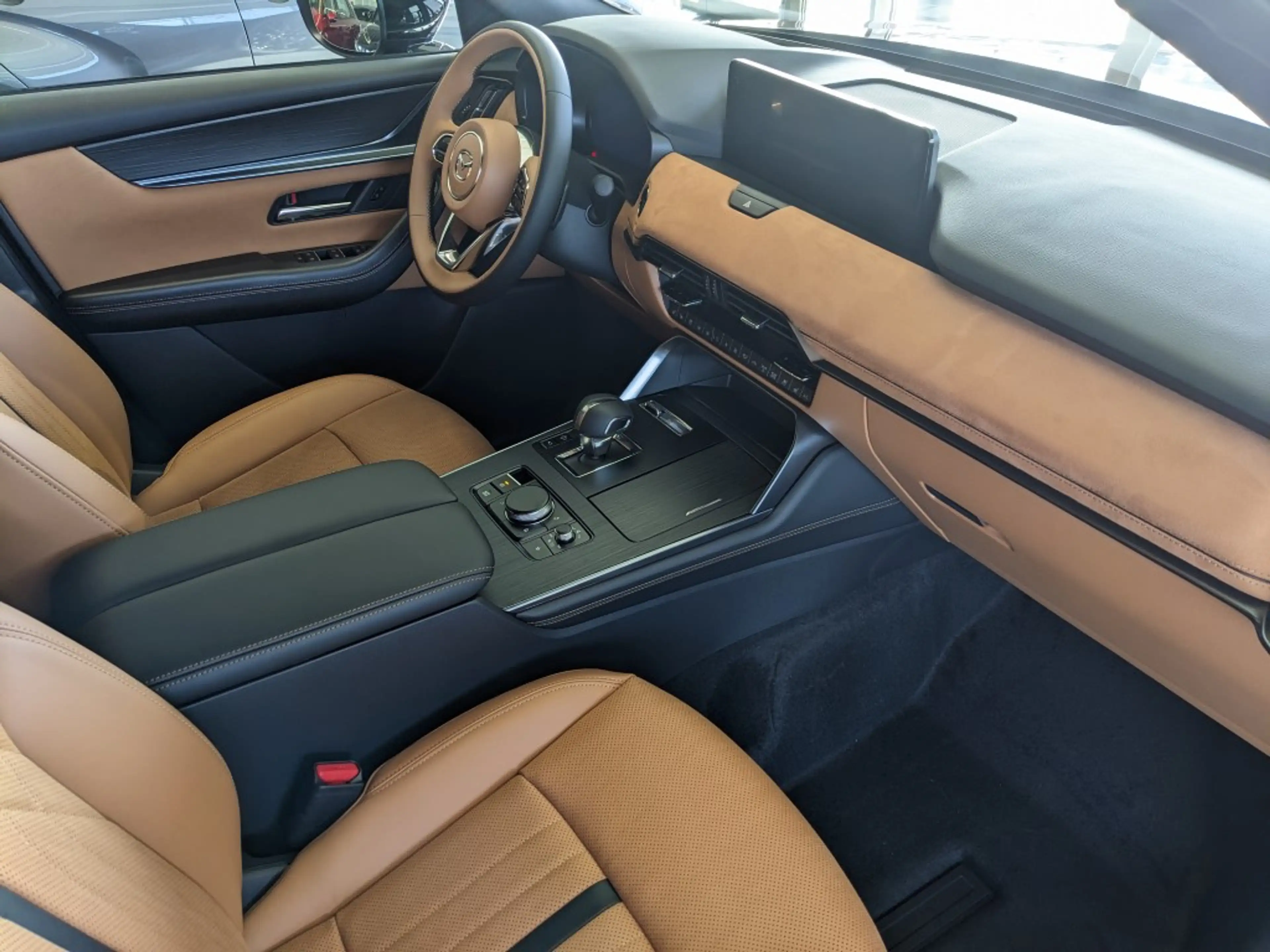 Mazda CX-80 3.3l (254PS) Homura / Takumi Plus 2026 Panodach 6 — photo 9