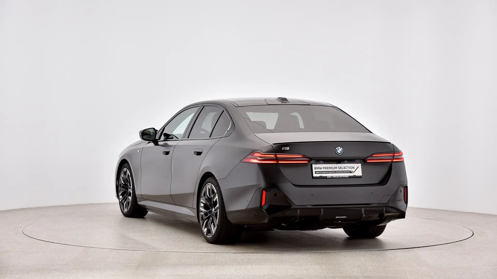 BMW i5 M60 xDrive Limousine Vorführfahrzeug // M Sportpak Grau - 2