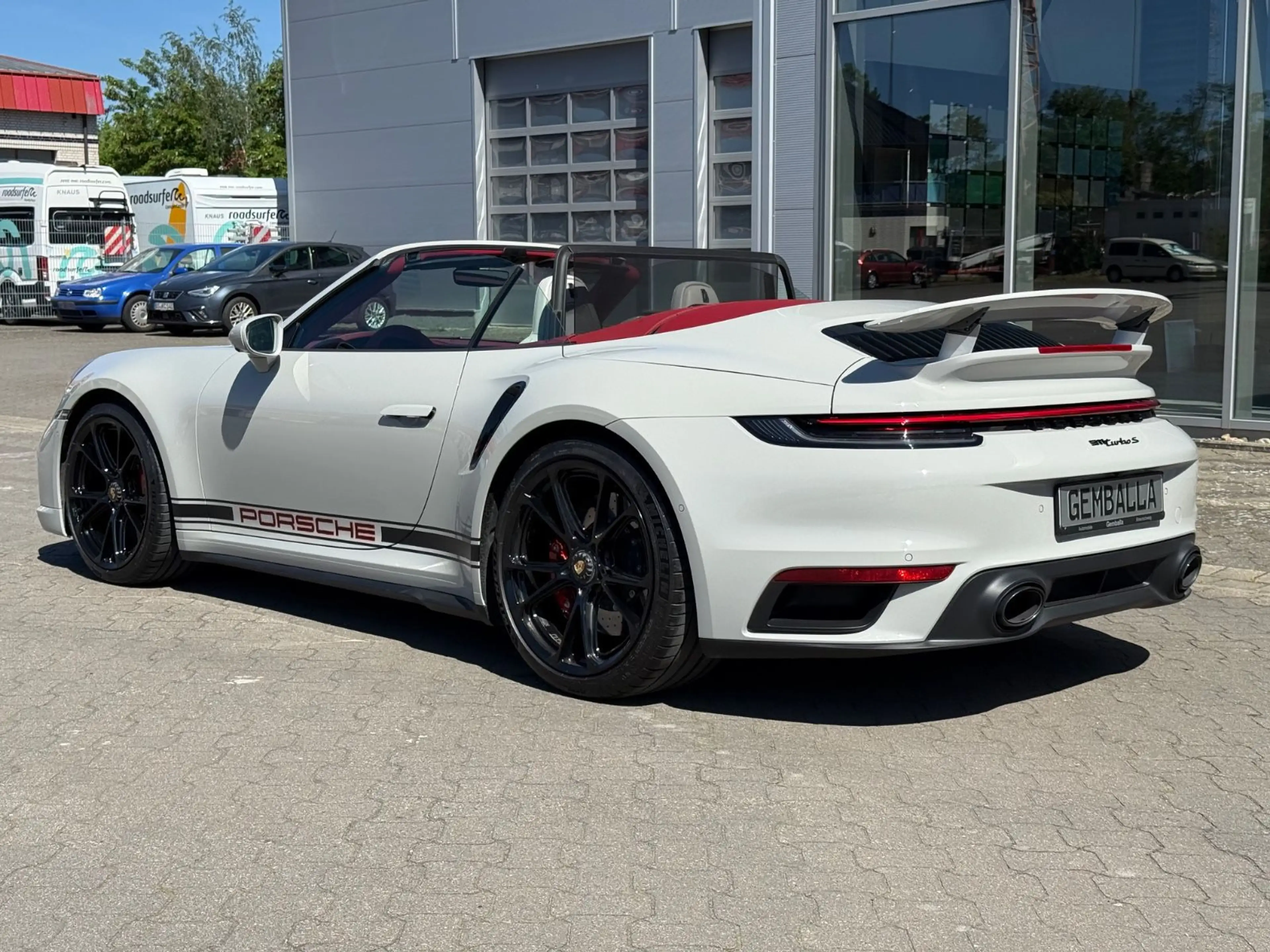 Porsche 992 911 992 TURBO S CABRIO EXCLUSIVE MANUFAKTUR — photo 3
