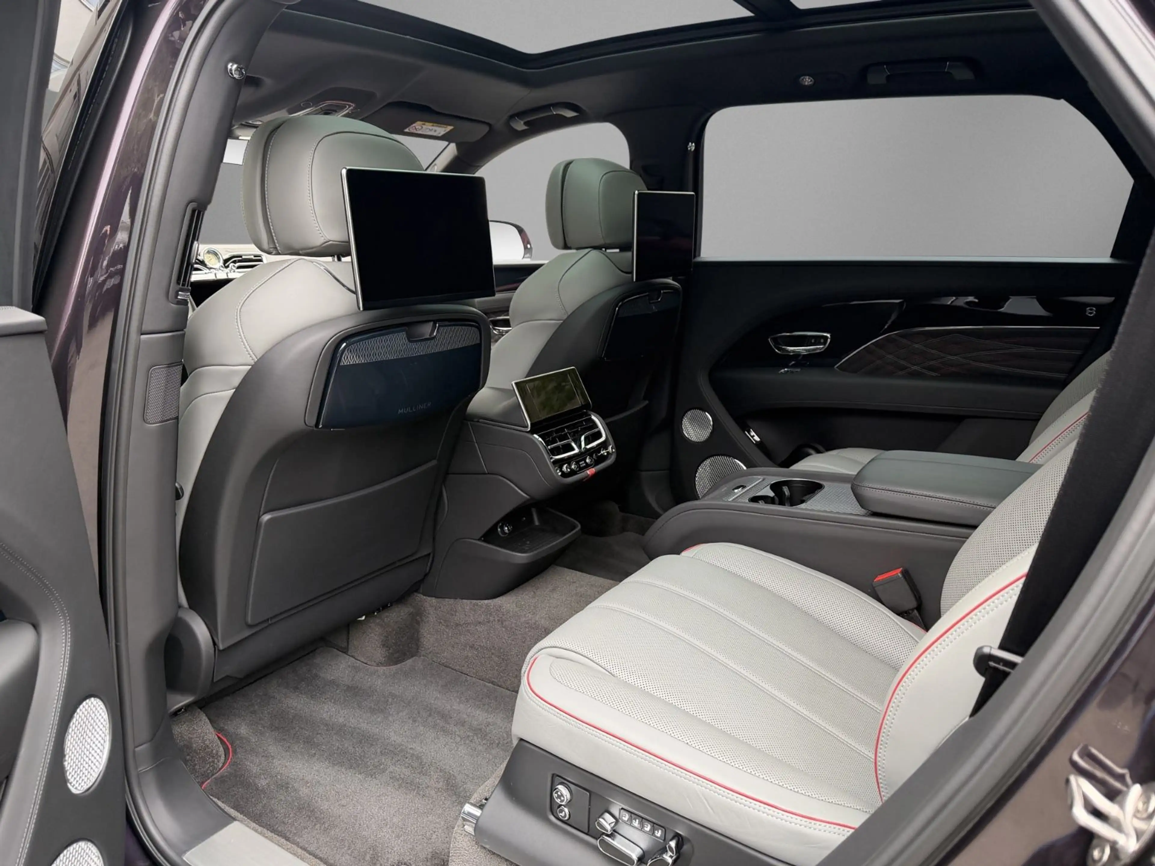 Bentley Bentayga V8 EWB MULLINER - BENTLEY BERLIN — photo 15