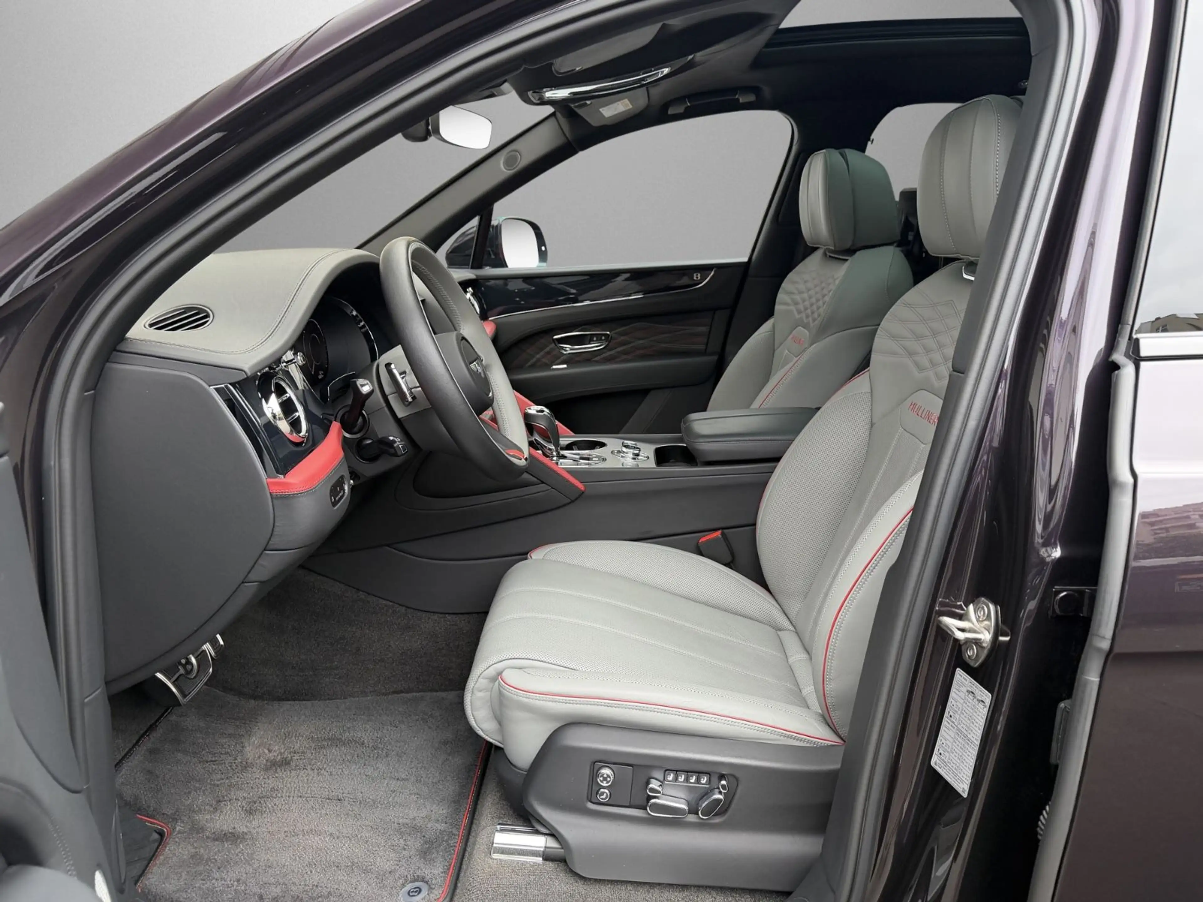 Bentley Bentayga V8 EWB MULLINER - BENTLEY BERLIN — photo 10