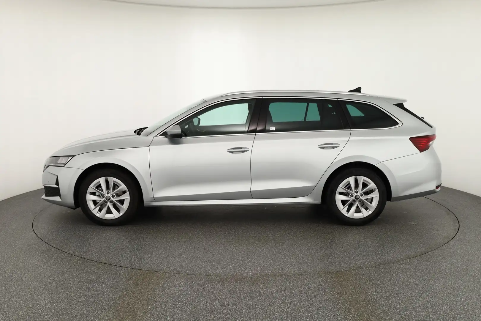 Skoda Octavia Combi 1.5 TSI DSG LED Navi ACC AHK Argent - 2