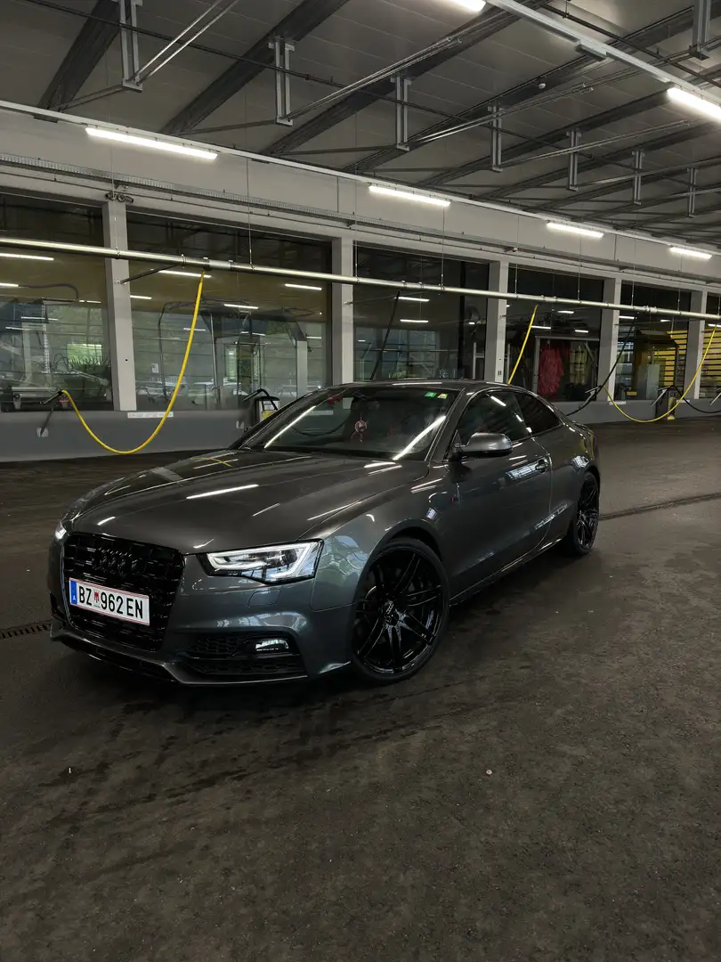 Audi A5 Coupé 3,0 TDI quattro Audi Exclusive Grey - 2
