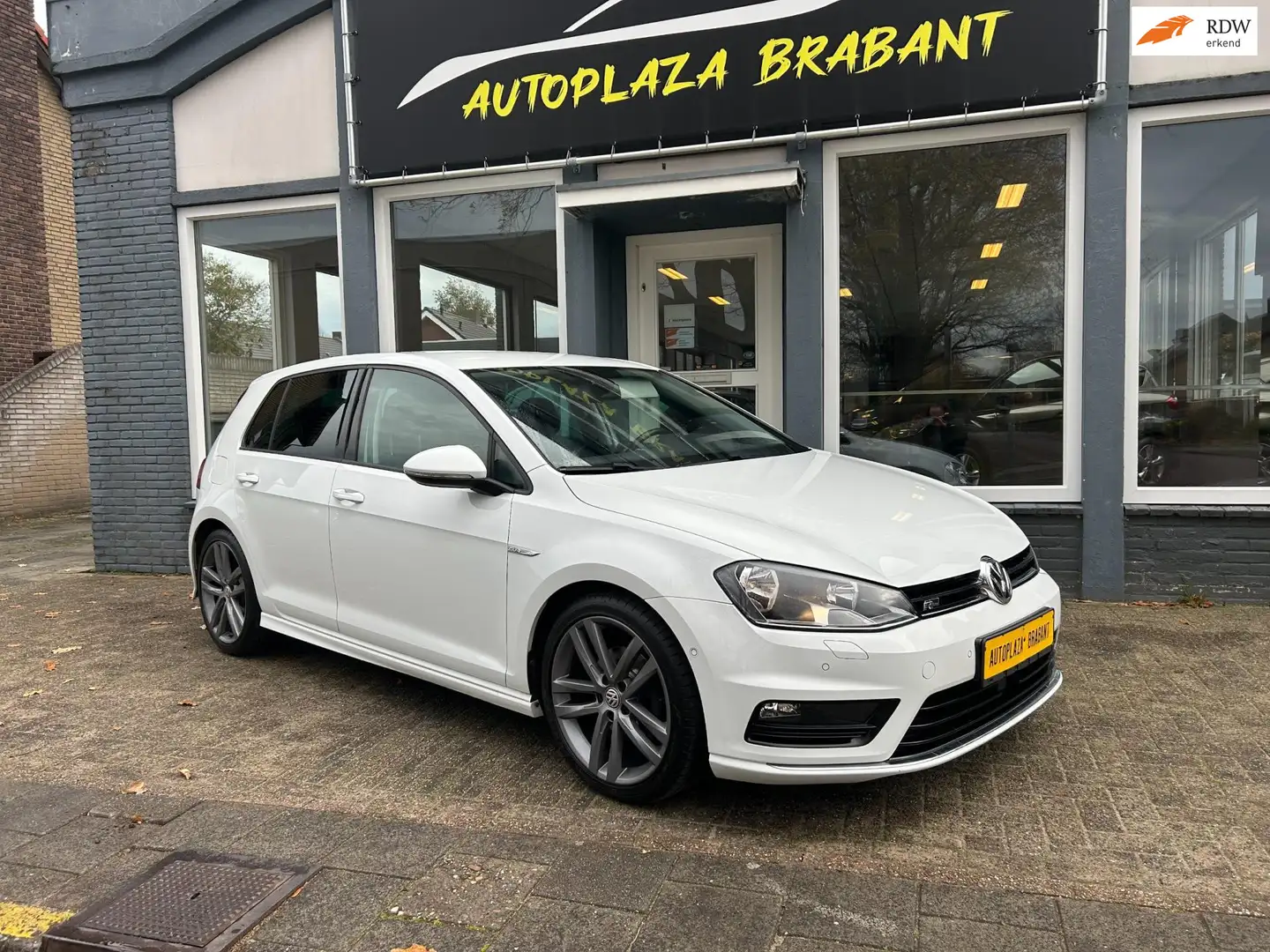 Volkswagen Golf 1.4 TSI R-LINE / CLIMAT / PARKEERHULP / PDC / STOE Weiß - 1