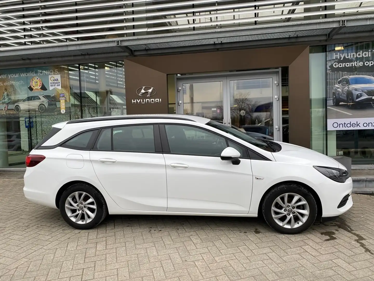 Opel Astra 1.3 benzine Automatic 145pk Blanc - 2