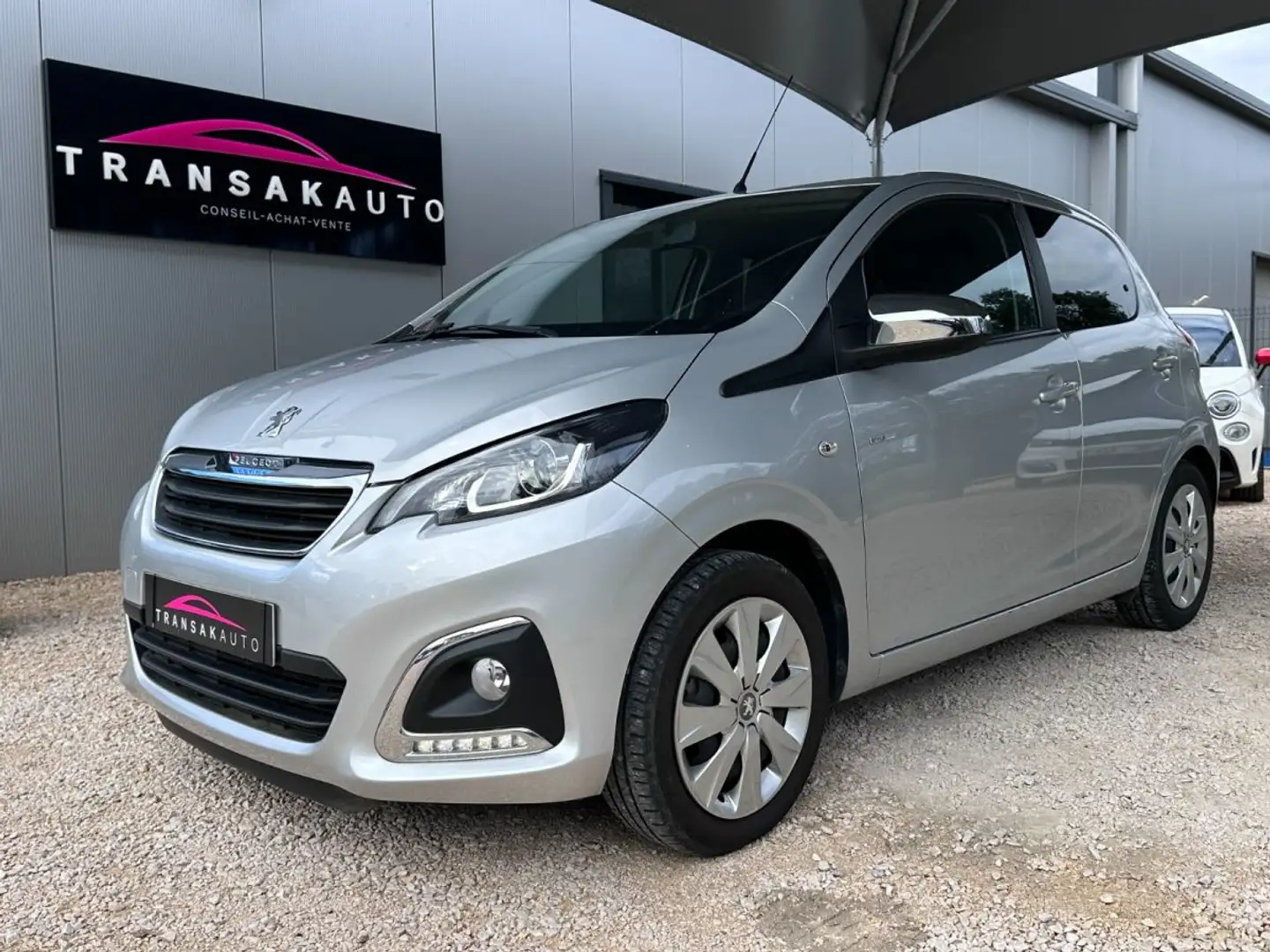 Peugeot 108 VTi 72ch SS BVM5 Style / CarPlay / Suivi Complet Gris - 1