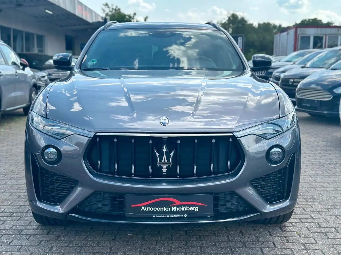 Maserati Levante Modena S Panorama 1.Hnd Ins. Top Gris - 2