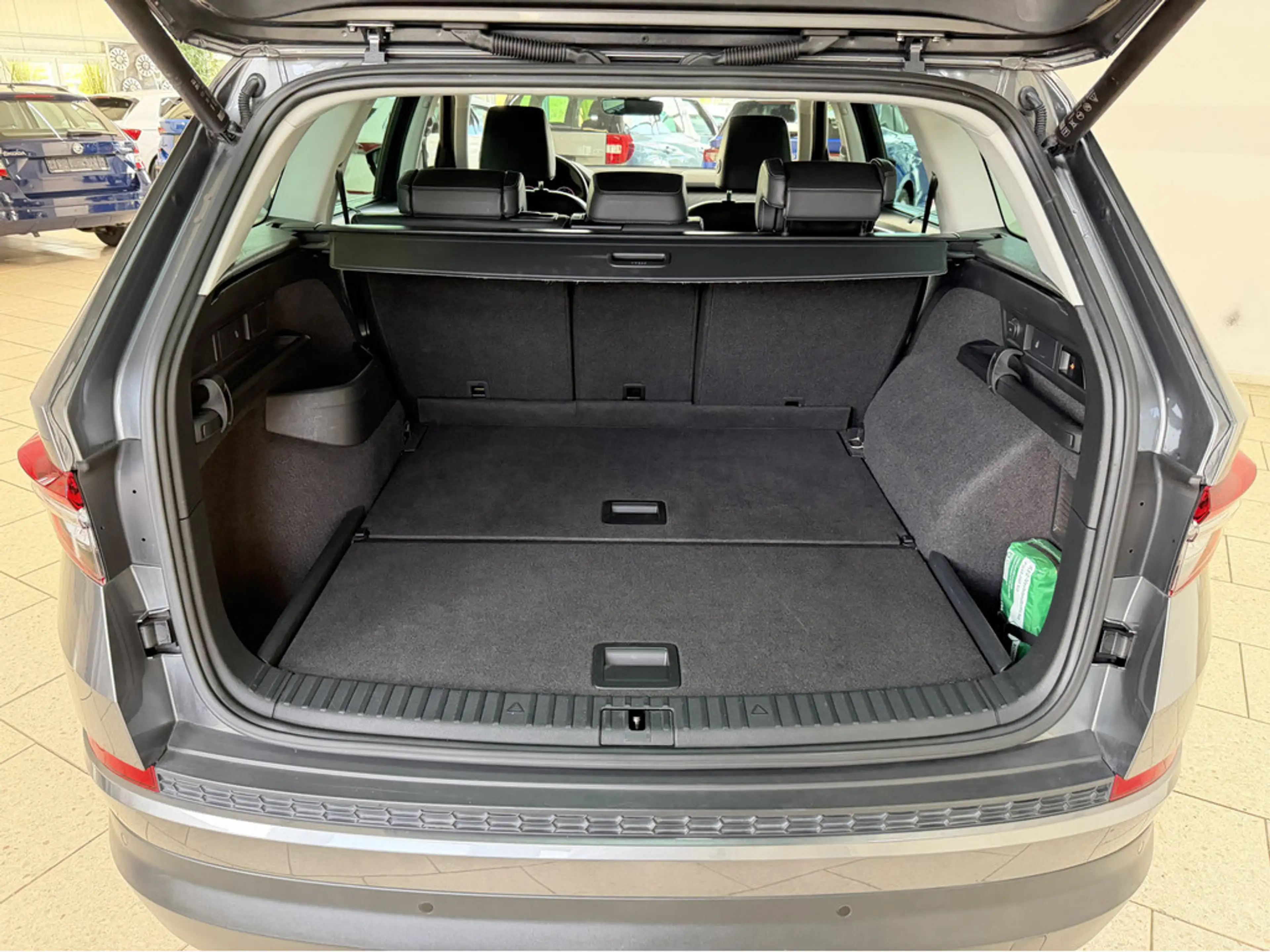 Skoda Kodiaq 2.0 TSI DSG Style 4x4 Navi ACC AHK Mat — photo 12