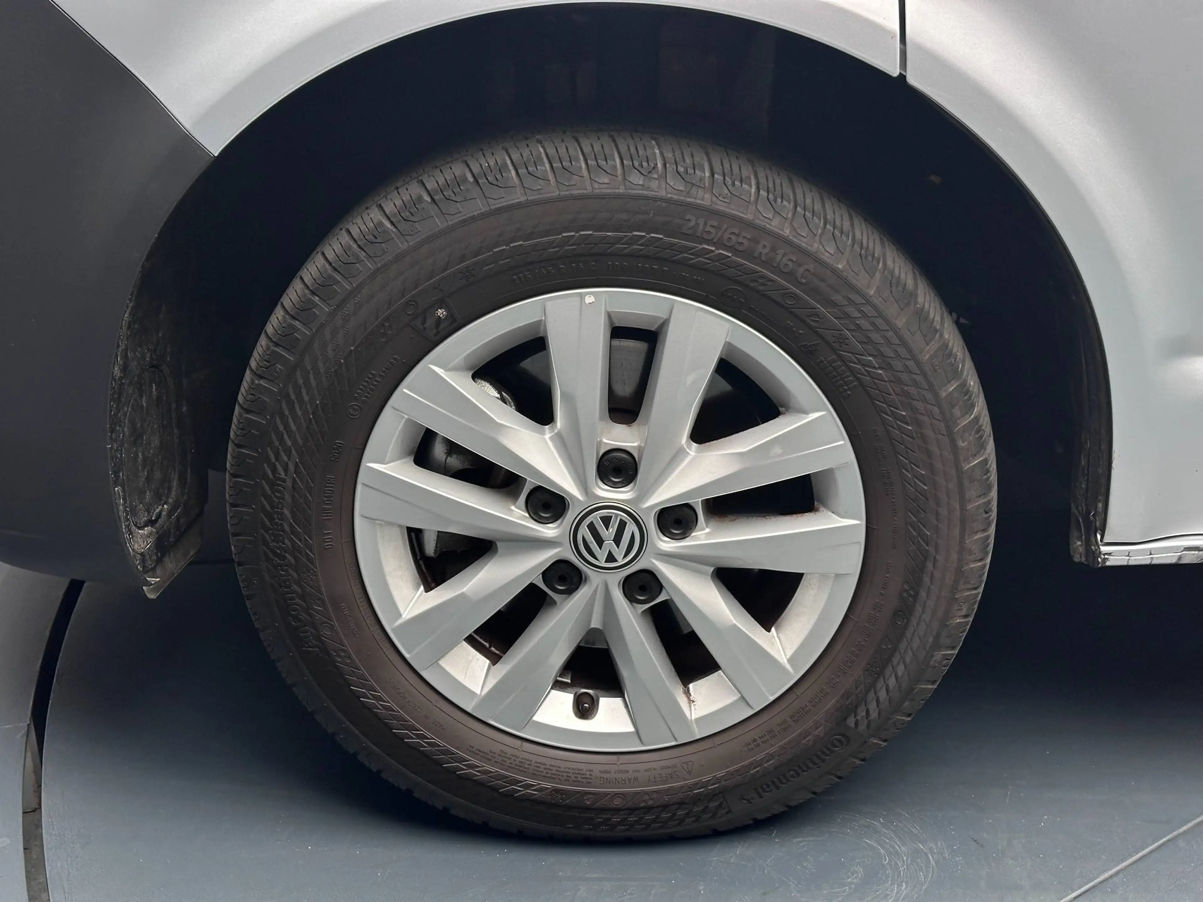 Volkswagen T6.1 Transporter Kombi FWD ** nur 13.000 km **Winter-Paket Plus**ALU** — photo 8