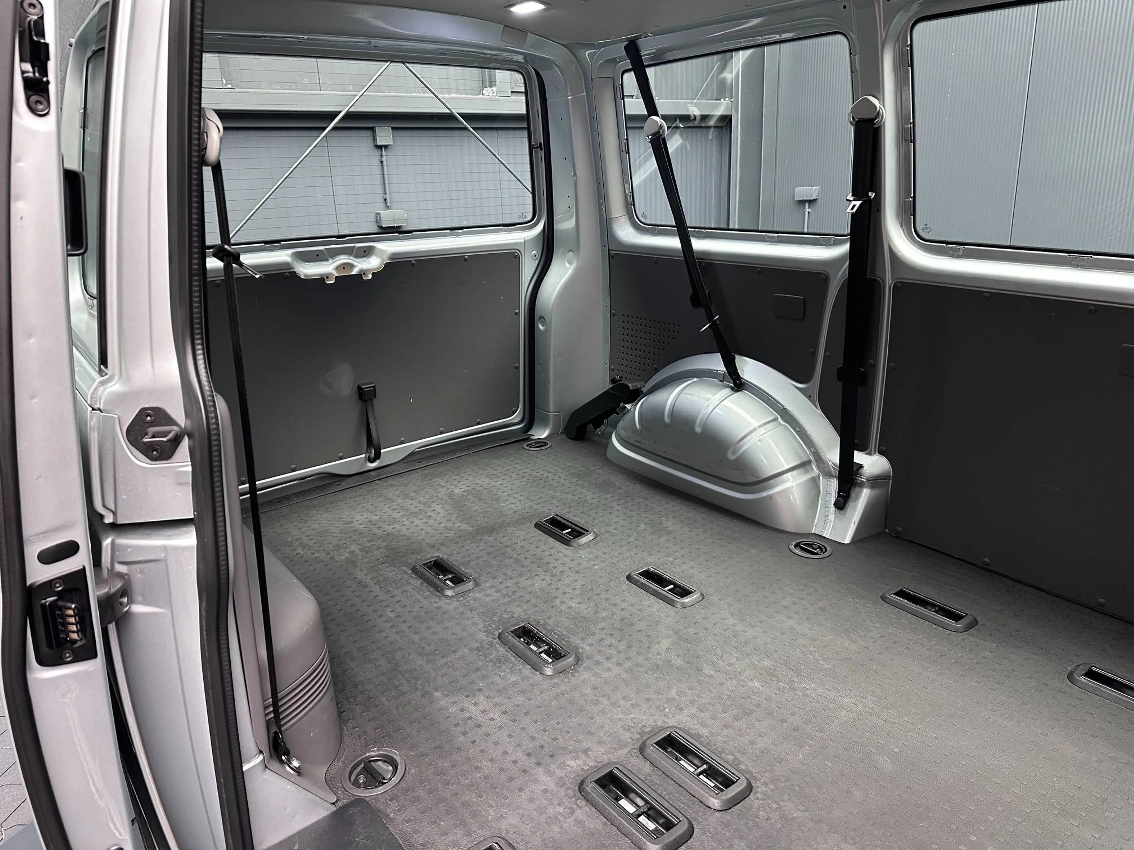 Volkswagen T6.1 Transporter Kombi FWD ** nur 13.000 km **Winter-Paket Plus**ALU** — photo 24