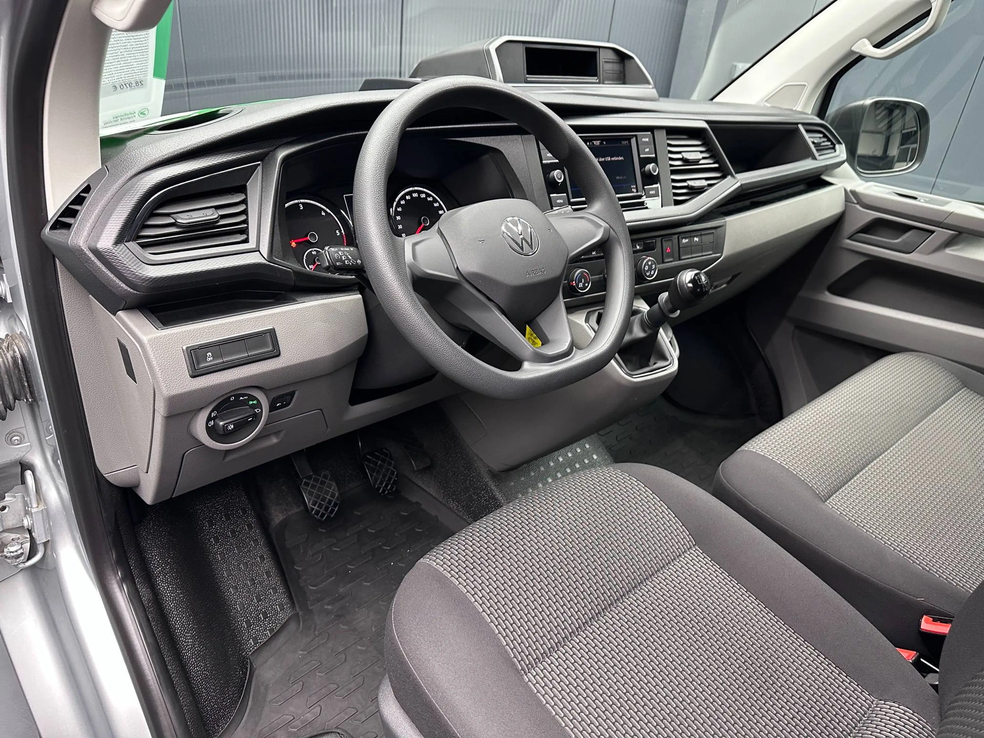 Volkswagen T6.1 Transporter Kombi FWD ** nur 13.000 km **Winter-Paket Plus**ALU** — photo 13