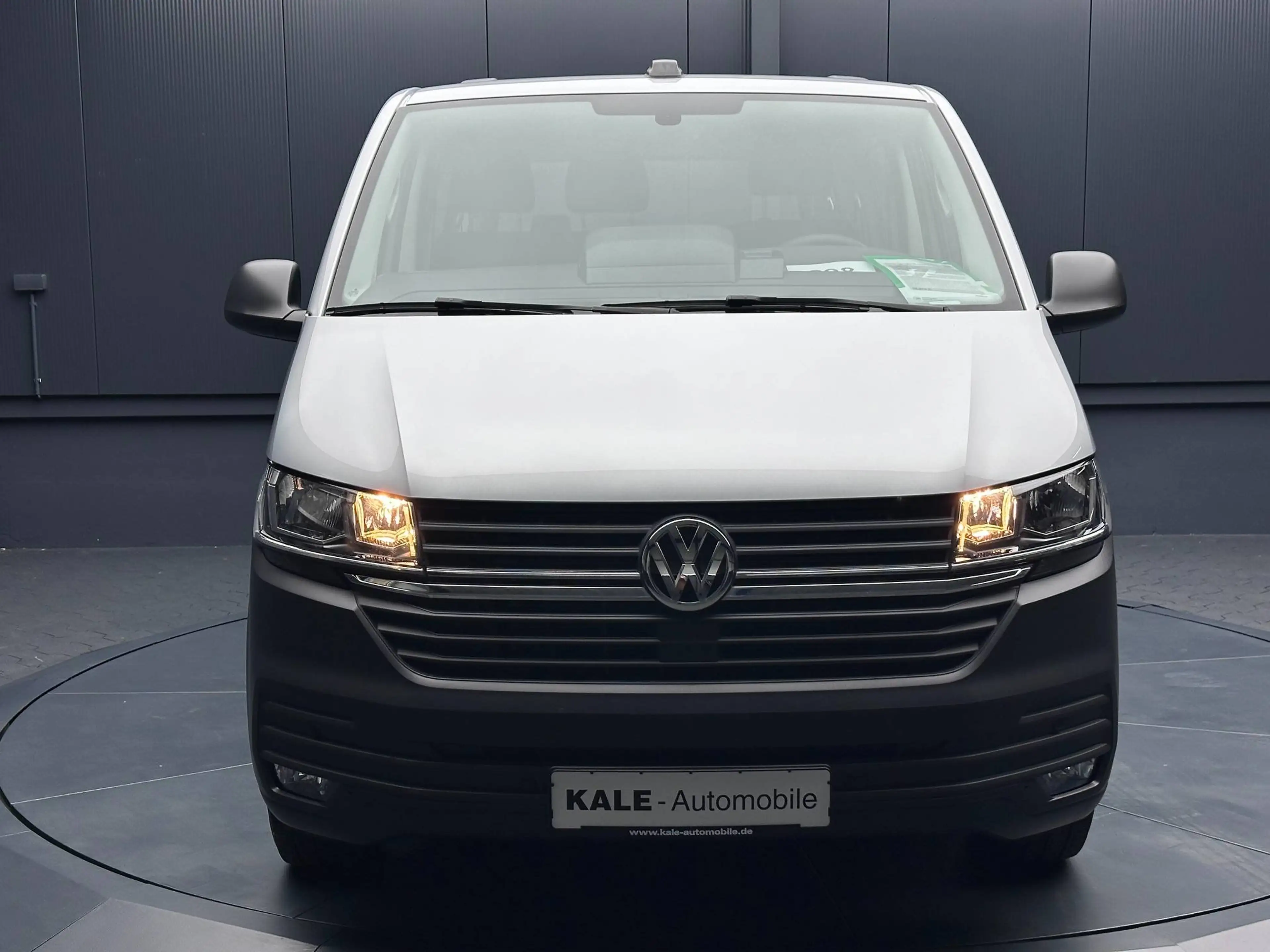 Volkswagen T6.1 Transporter Kombi FWD ** nur 13.000 km **Winter-Paket Plus**ALU** — photo 7
