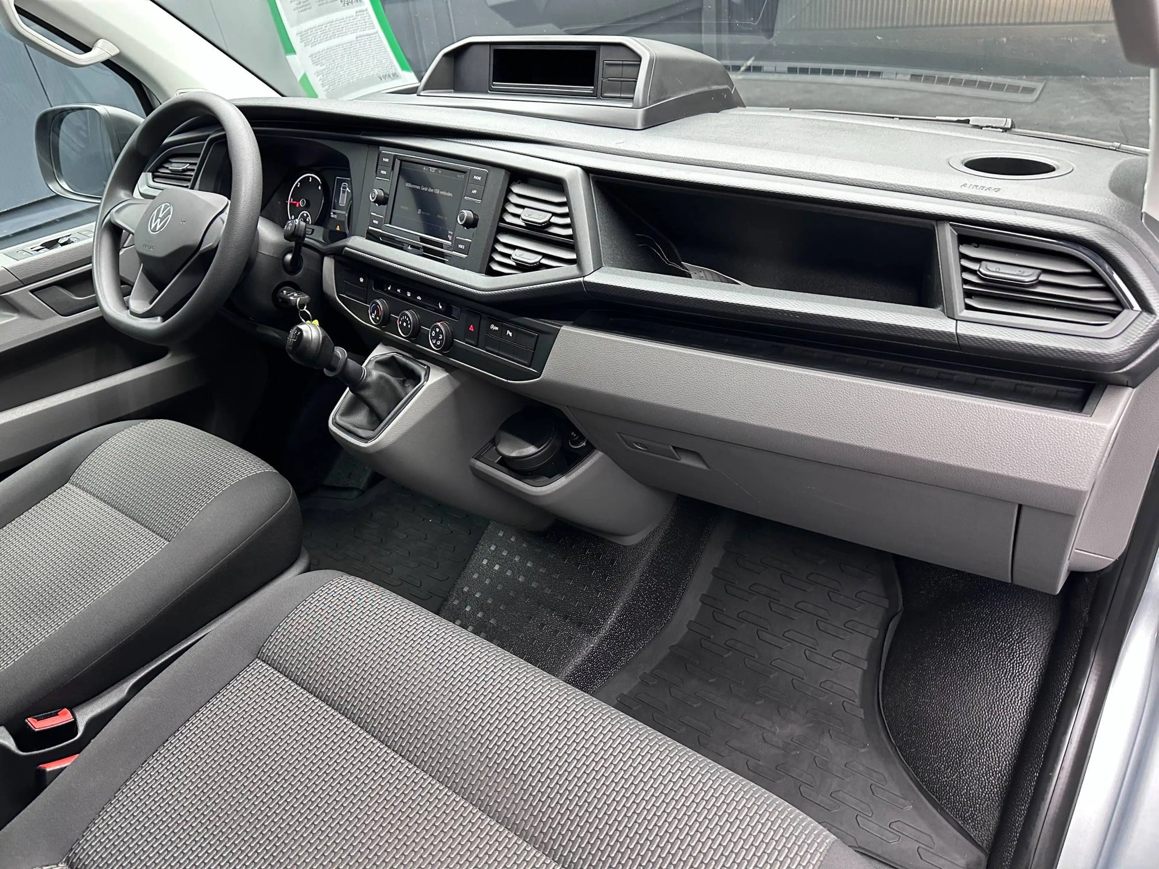 Volkswagen T6.1 Transporter Kombi FWD ** nur 13.000 km **Winter-Paket Plus**ALU** — photo 10