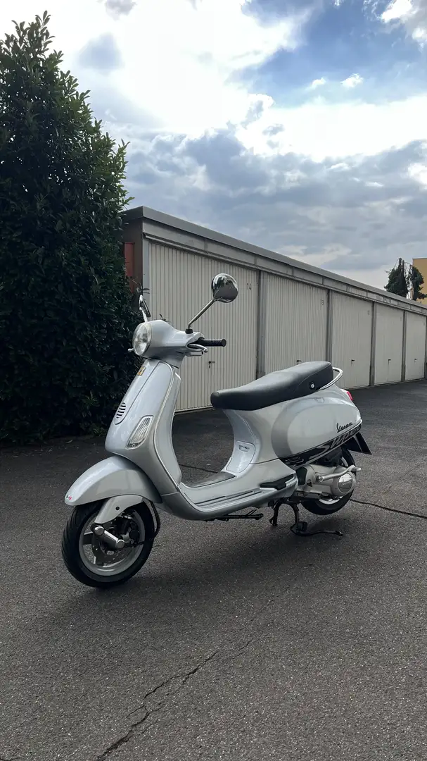 Vespa LX 125 - 2