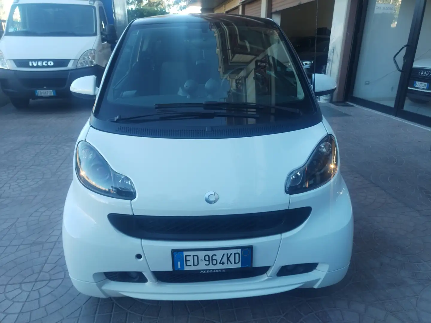 smart forTwo Fortwo II 2010 0.8 cdi Passion 54cv Blanc - 2