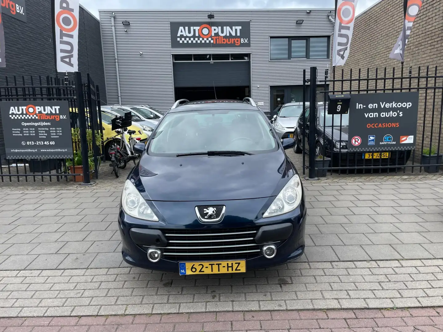 Peugeot 307 SW 1.6-16V Oxygo Trekhaak Pano Airco NAP APK Bleu - 2