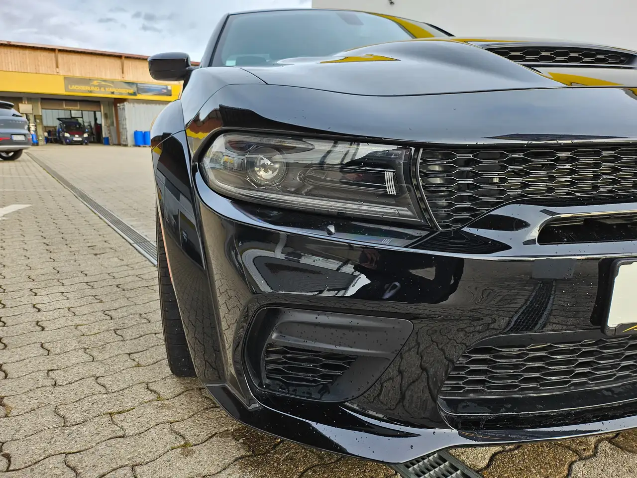 Dodge Charger 2023 — фото 14
