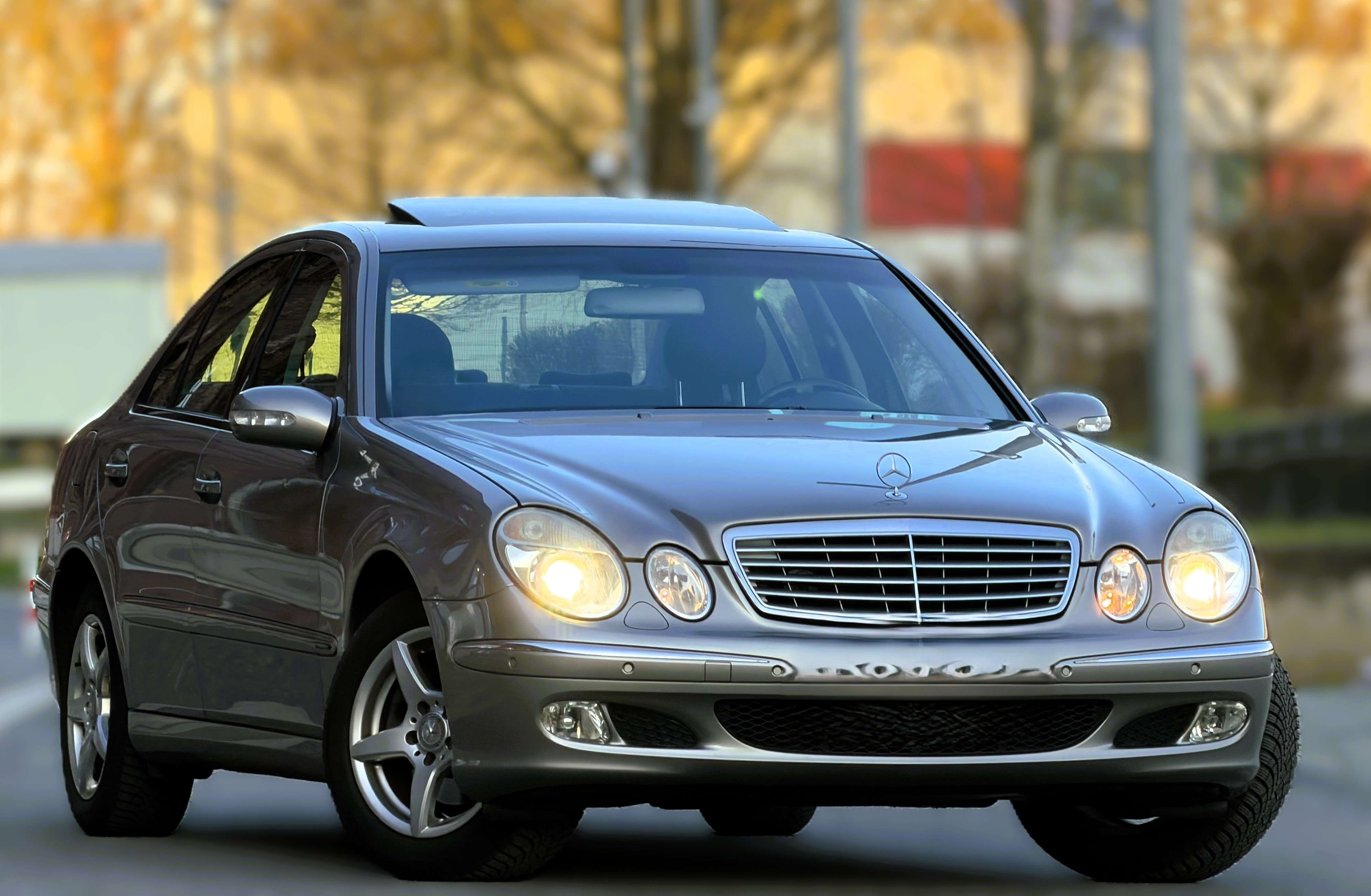 Second hand Mercedes Benz E-Class 220