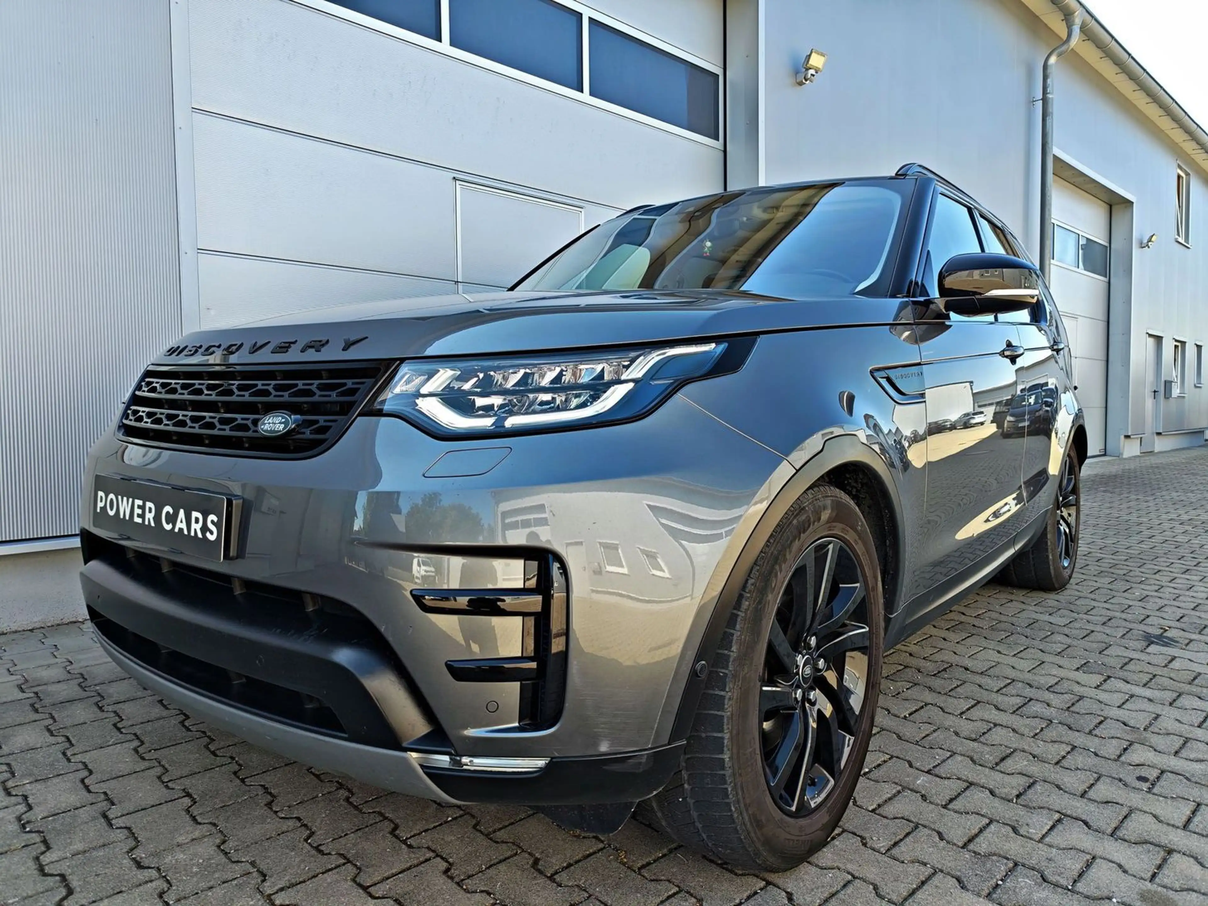 Land Rover Discovery HSE PANO*AHK 3,5t*HUD*DAB*Memory*Keyless