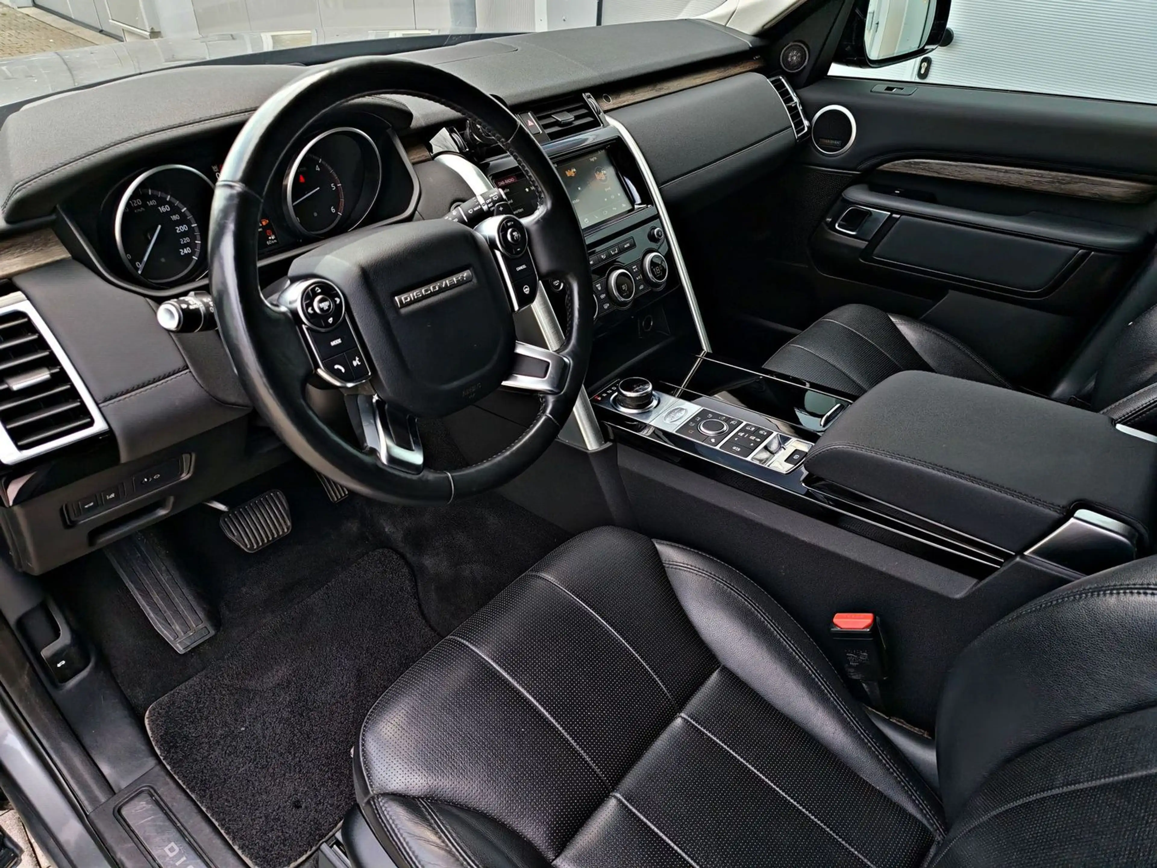 Land Rover Discovery HSE PANO*AHK 3,5t*HUD*DAB*Memory*Keyless — photo 13