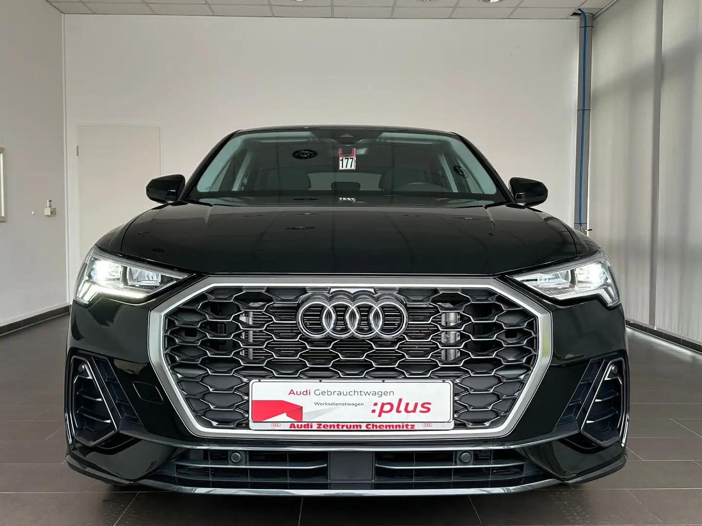 Audi Q3 Sportback 35 TFSI S tr. LED+ACC+NAVI PLUS Schwarz - 2