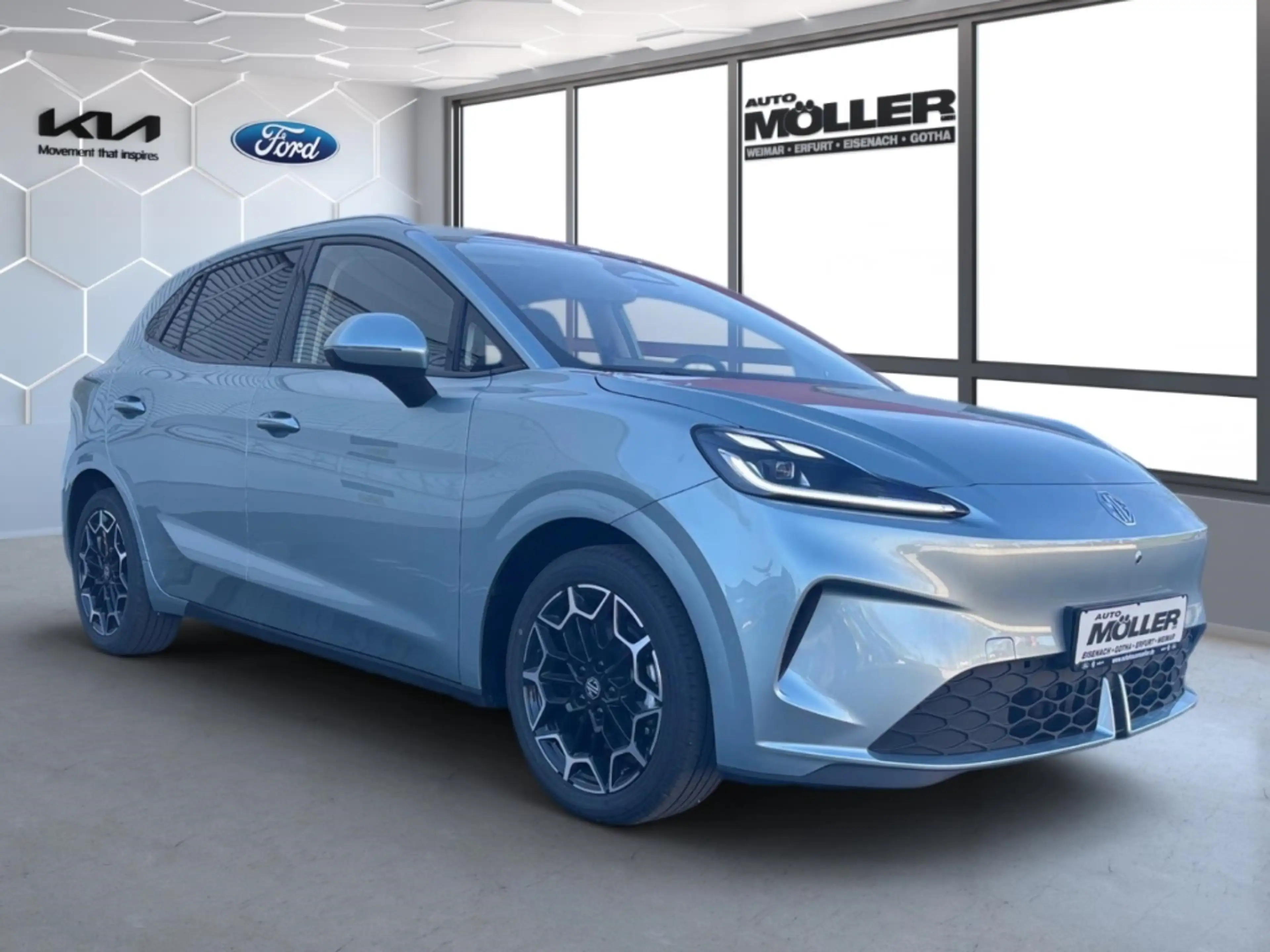 MG MG4 54kWh Premium 360°Navi Tempomat PDC Klimaauto Live — photo 3