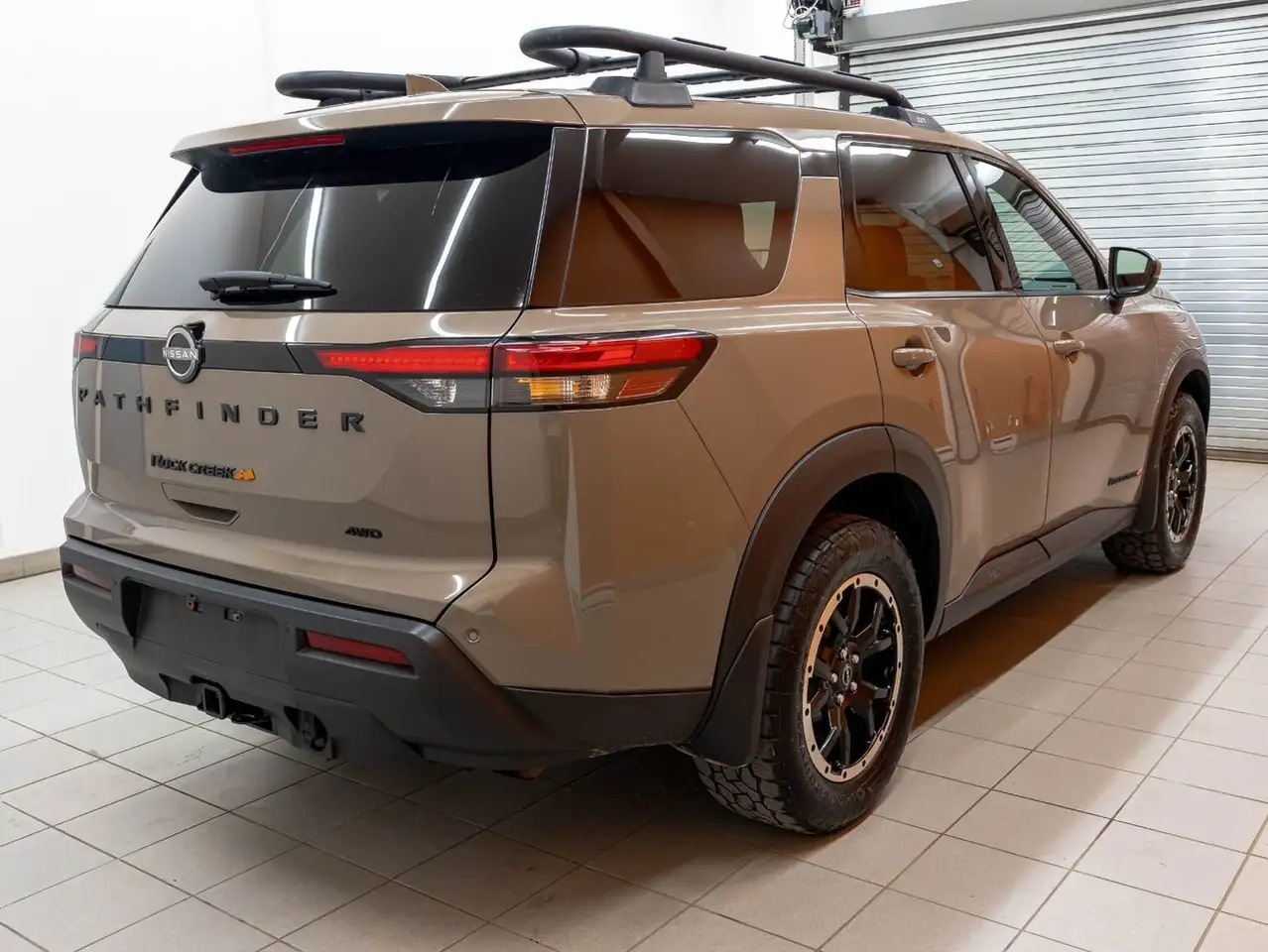 Nissan Pathfinder снимка Nissan Pathfinder