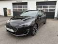 Ford Focus Traveller 2,0 EcoBlue SCR Vignale Aut. Schwarz - thumbnail 1