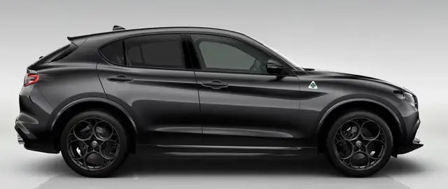 Alfa Romeo Stelvio view 2