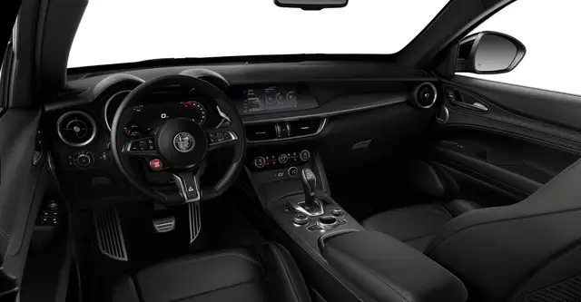 Alfa Romeo Stelvio view 6