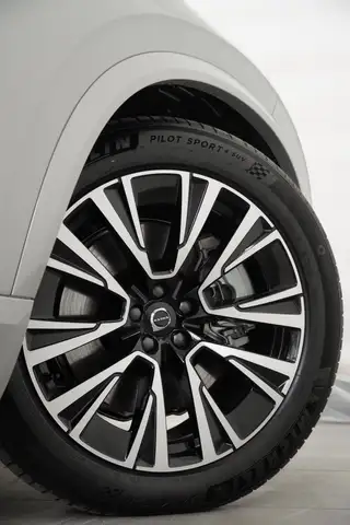 Volvo XC90 Ultra T8 Plug-in-Hybrid Bright AWD Ansicht 9