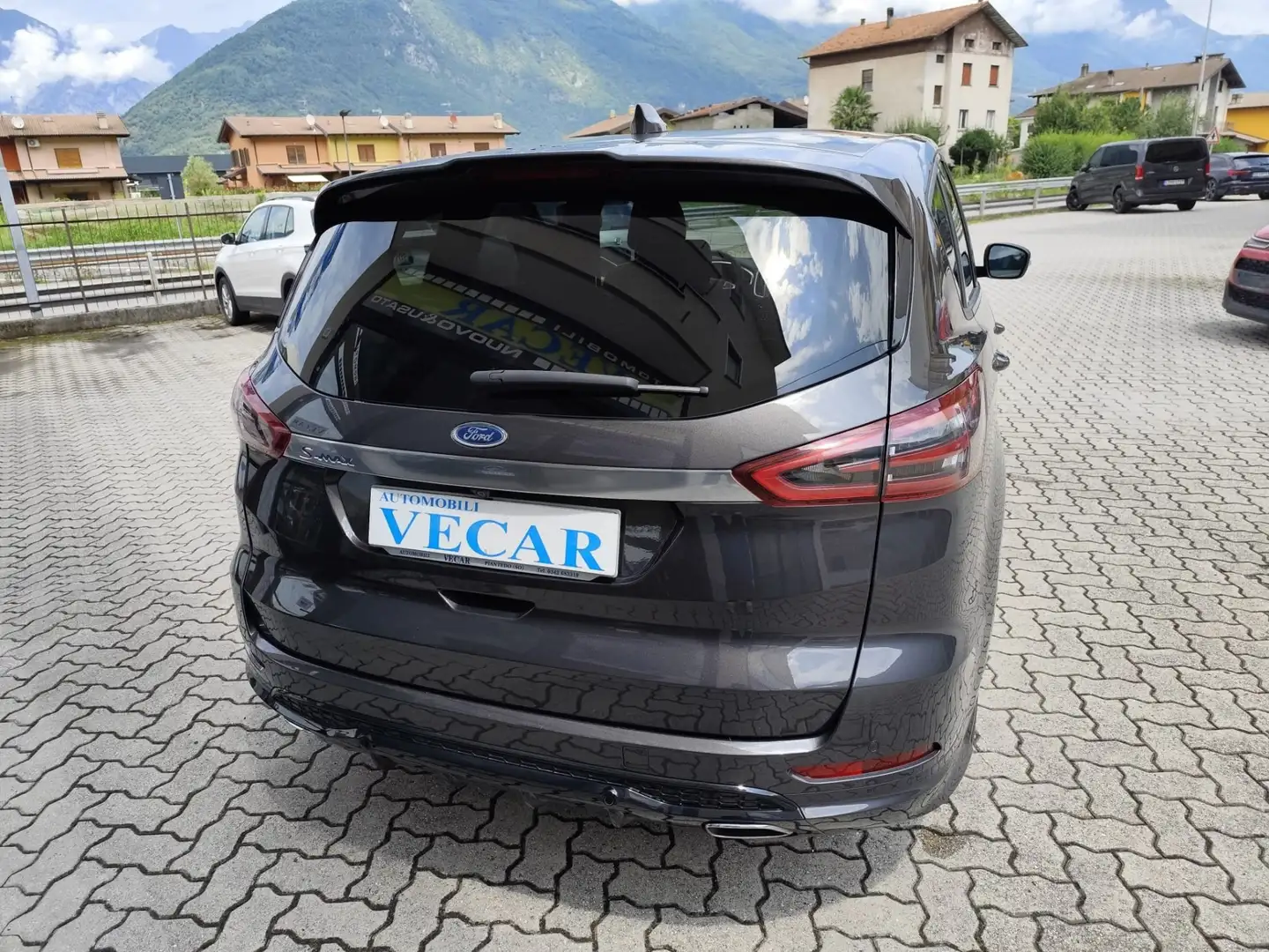 Ford S-Max II 2.0 ecoblue Vignale st LINE 7p un proprietario Noir - 2