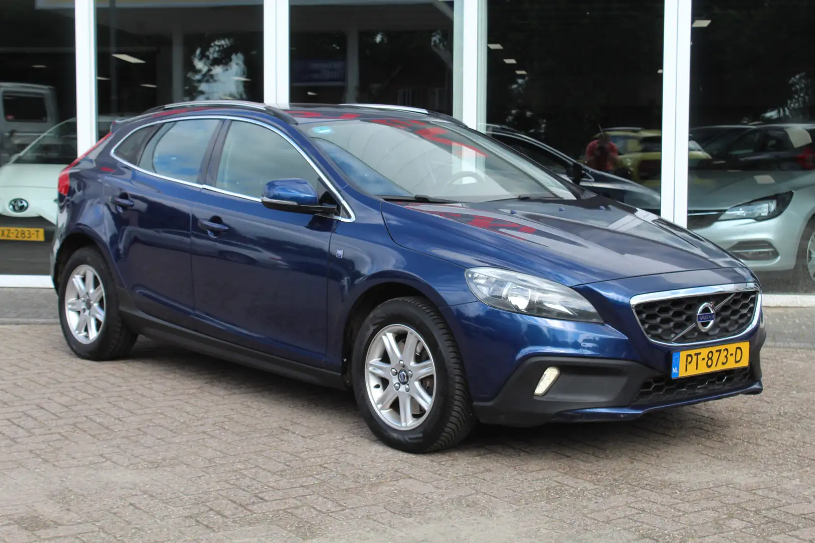 Volvo V40 Cross Country 2.0 D3 Ocean Race Bleu - 2