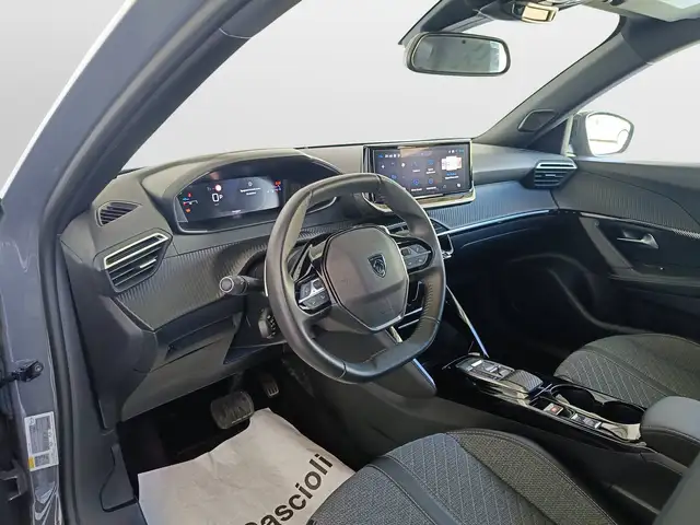 Peugeot 2008 view 7