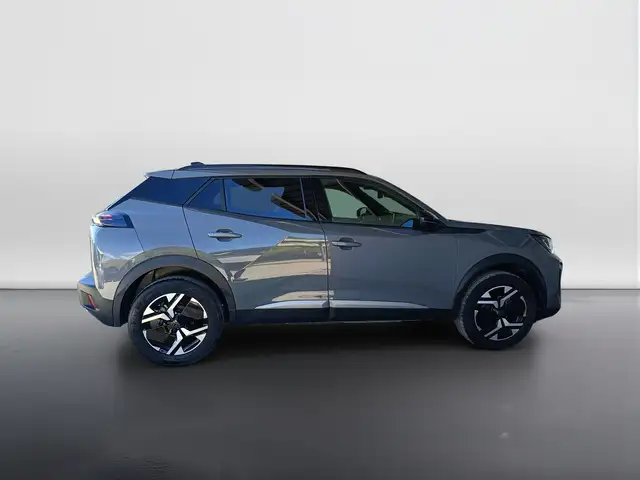 Peugeot 2008 view 3