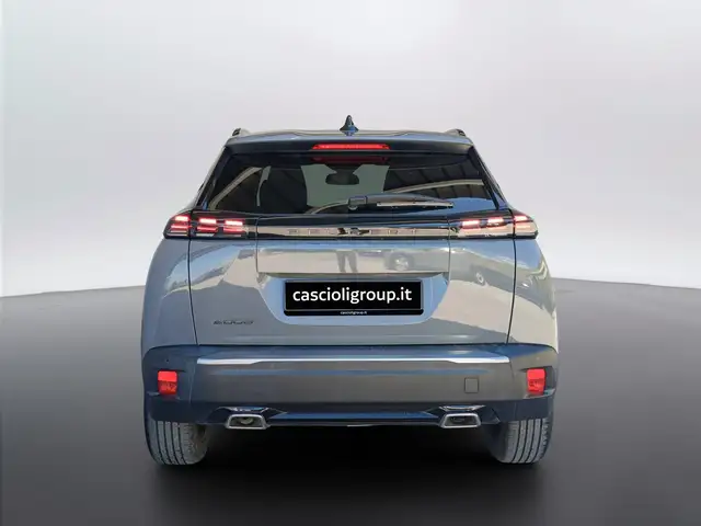 Peugeot 2008 view 5