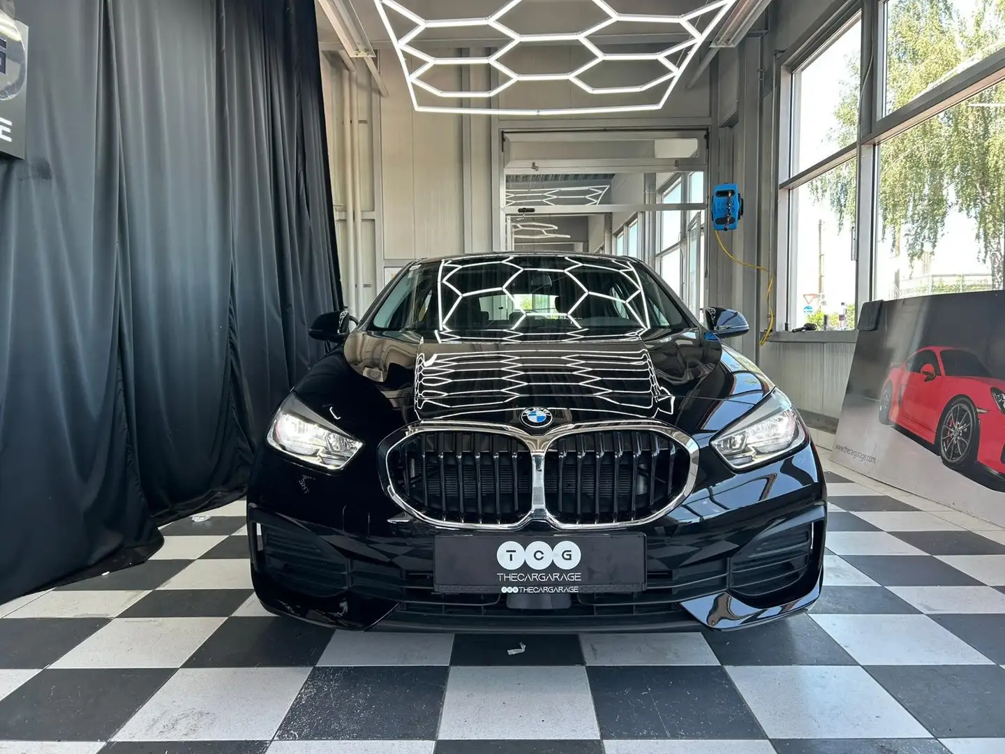 BMW 116 116 d Advantage Schwarz - 2