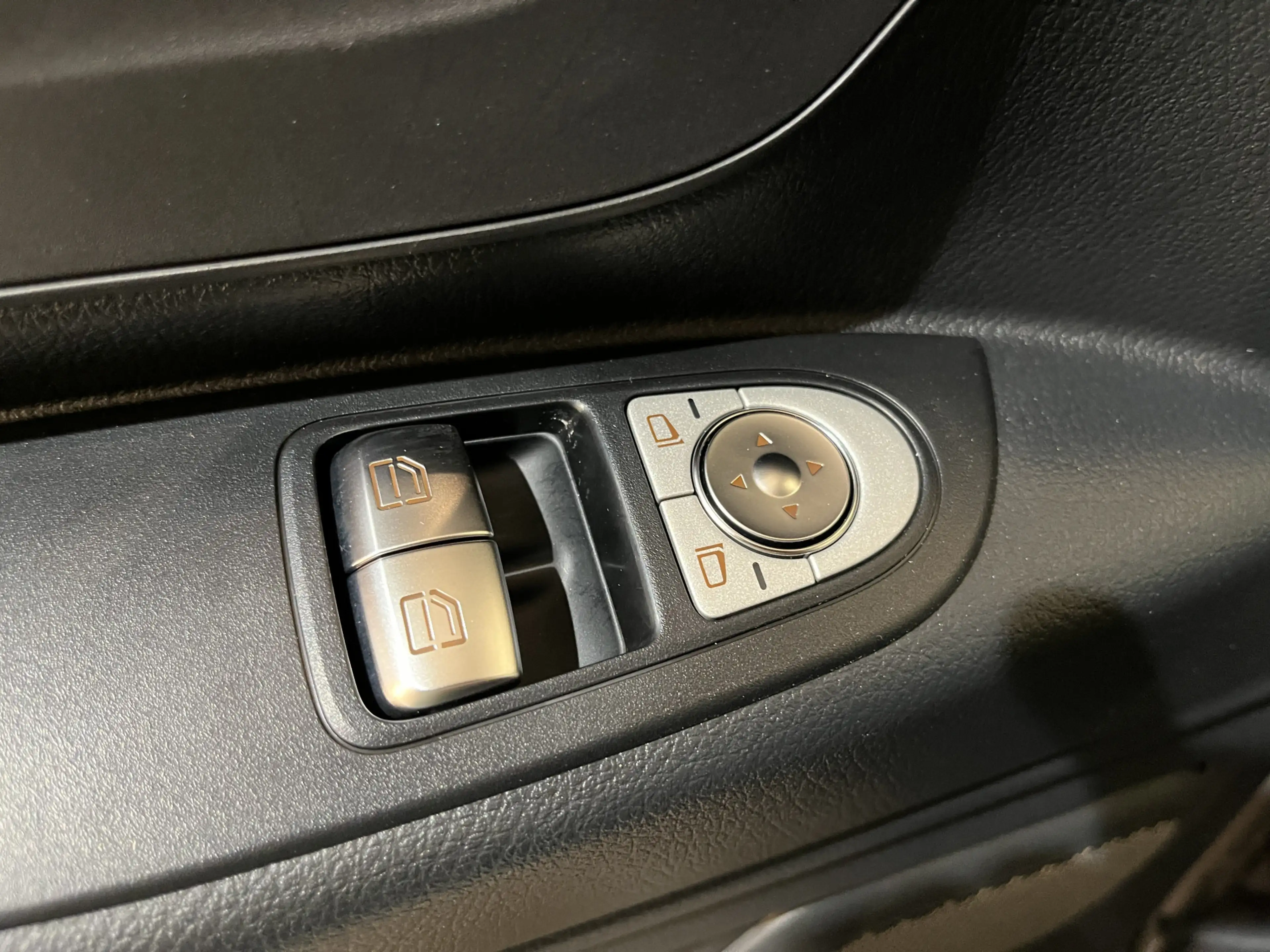 Mercedes-Benz Vito 116 CDI Lang RWD Automaat / Euro 6 / Airco / CarPl — photo 13