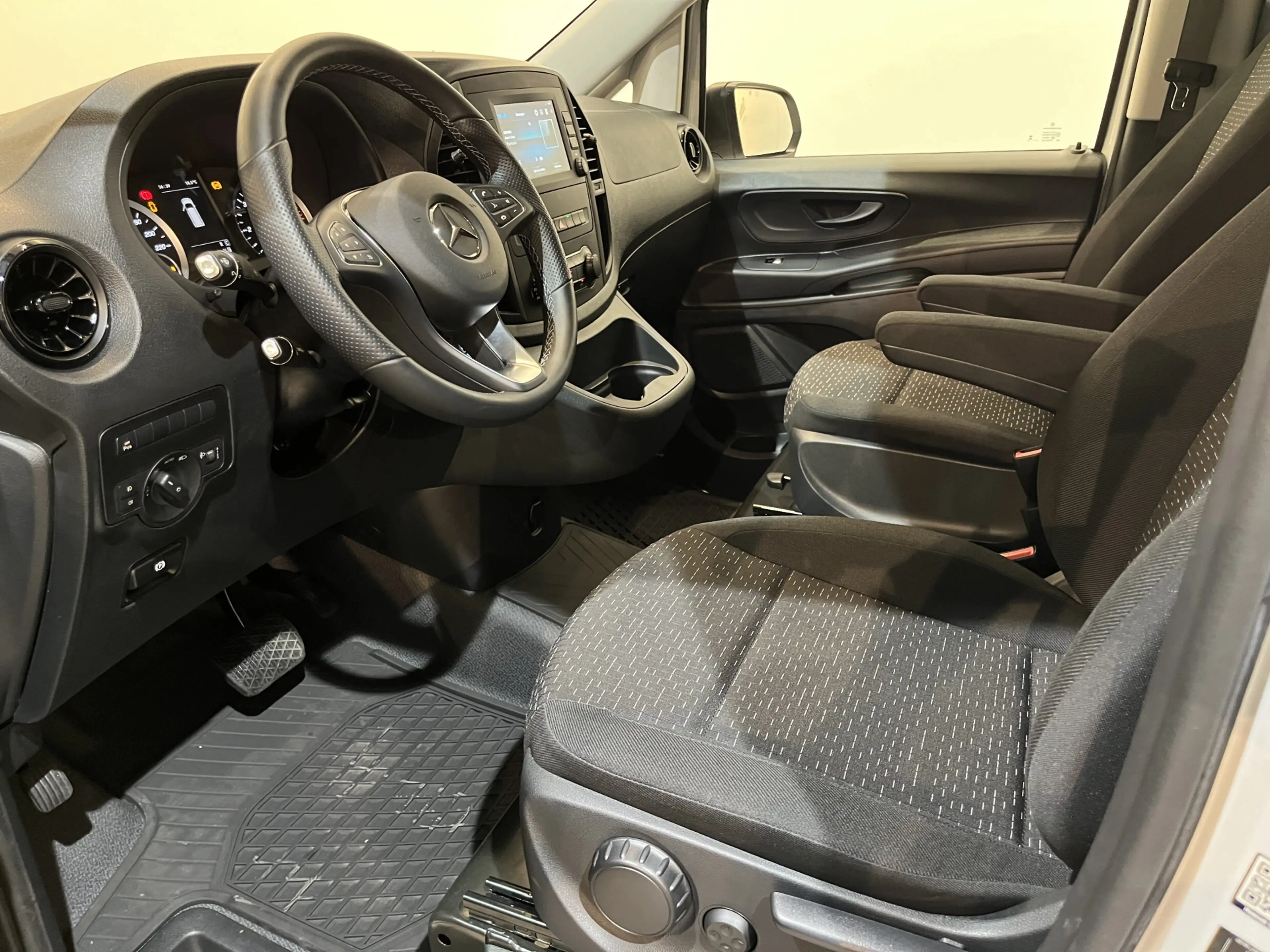 Mercedes-Benz Vito 116 CDI Lang RWD Automaat / Euro 6 / Airco / CarPl — photo 6